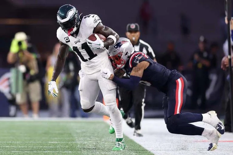 On the Move: Breaking Down A.J. Brown on the Patriots