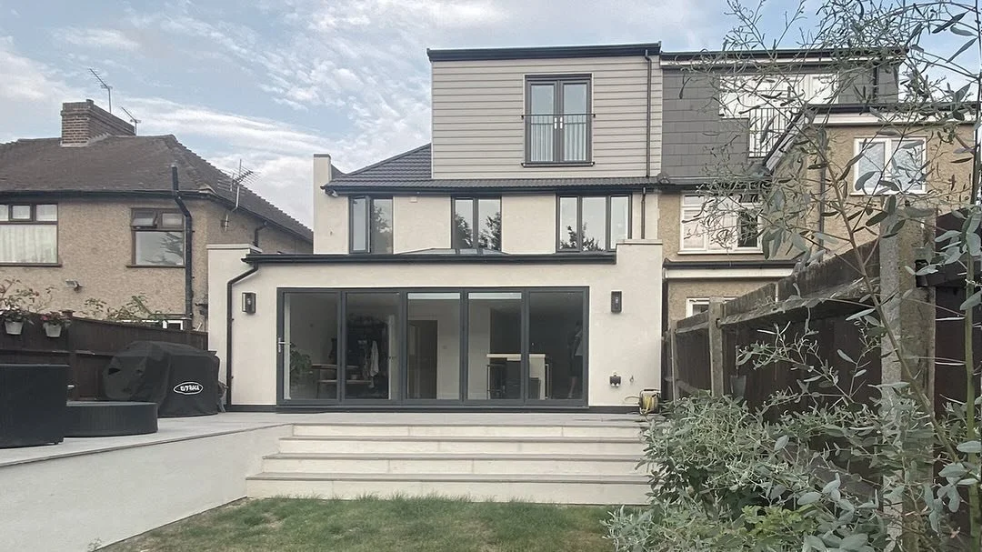The Full Works

Loft conversion, rear dormer, two storey side extension, single storey rear extension and a complete refurb throughout. A great end product from our client on this redevelop and resell property. 

#draftarchitecture #architecture #arc