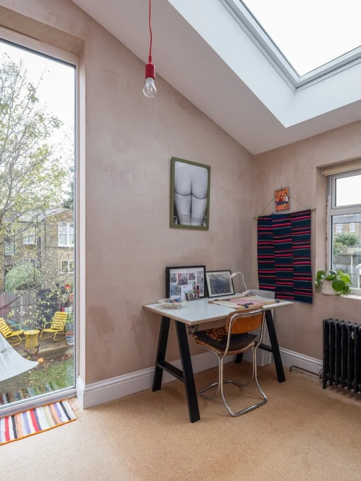 Hither Green

Natural light, reclaimed materials and plenty of space

Photography - The Modern House 

#architecture #architecturephotography #victorianhouse #architecturalglass
