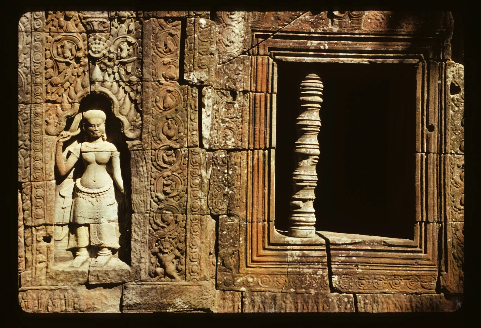 Angkor, Cambodia 2004