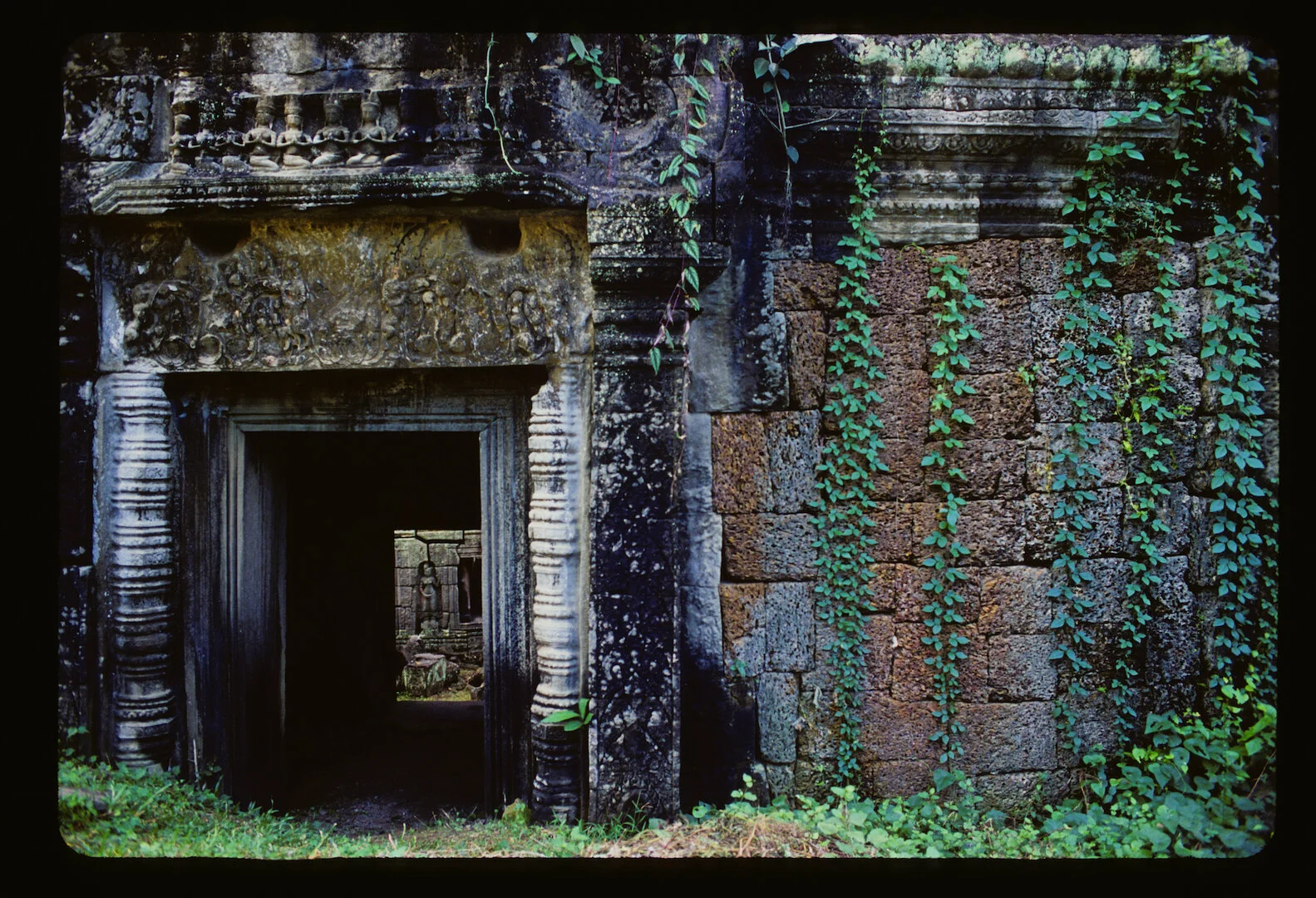 Angkor, Cambodia 2004