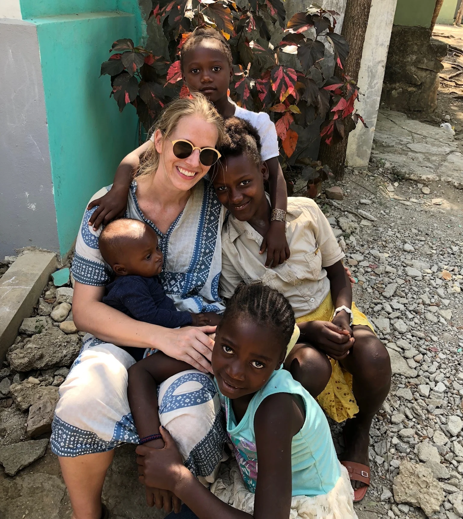 @megdowdy befriends the local Nicaraguans while volunteering there and wearing her É tienne Marcel frames. 