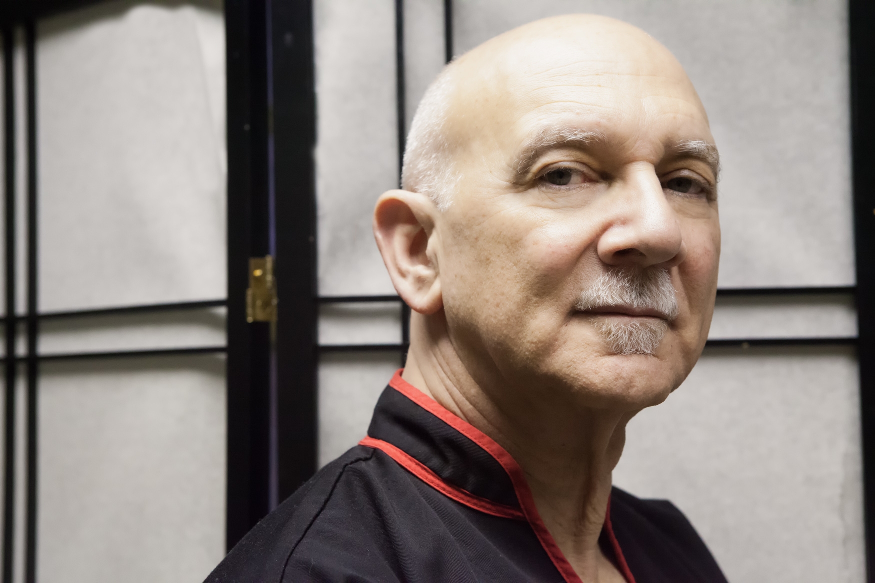 Dr. Barry Silverman is co-founder of The Healing Arts Center, a chiropractor with over 25 years experience and a 2nd degree Black Sash in Tai Chi. Dr. Silverman teaches Tai Chi at The Healing Arts Studio in Old City. 
