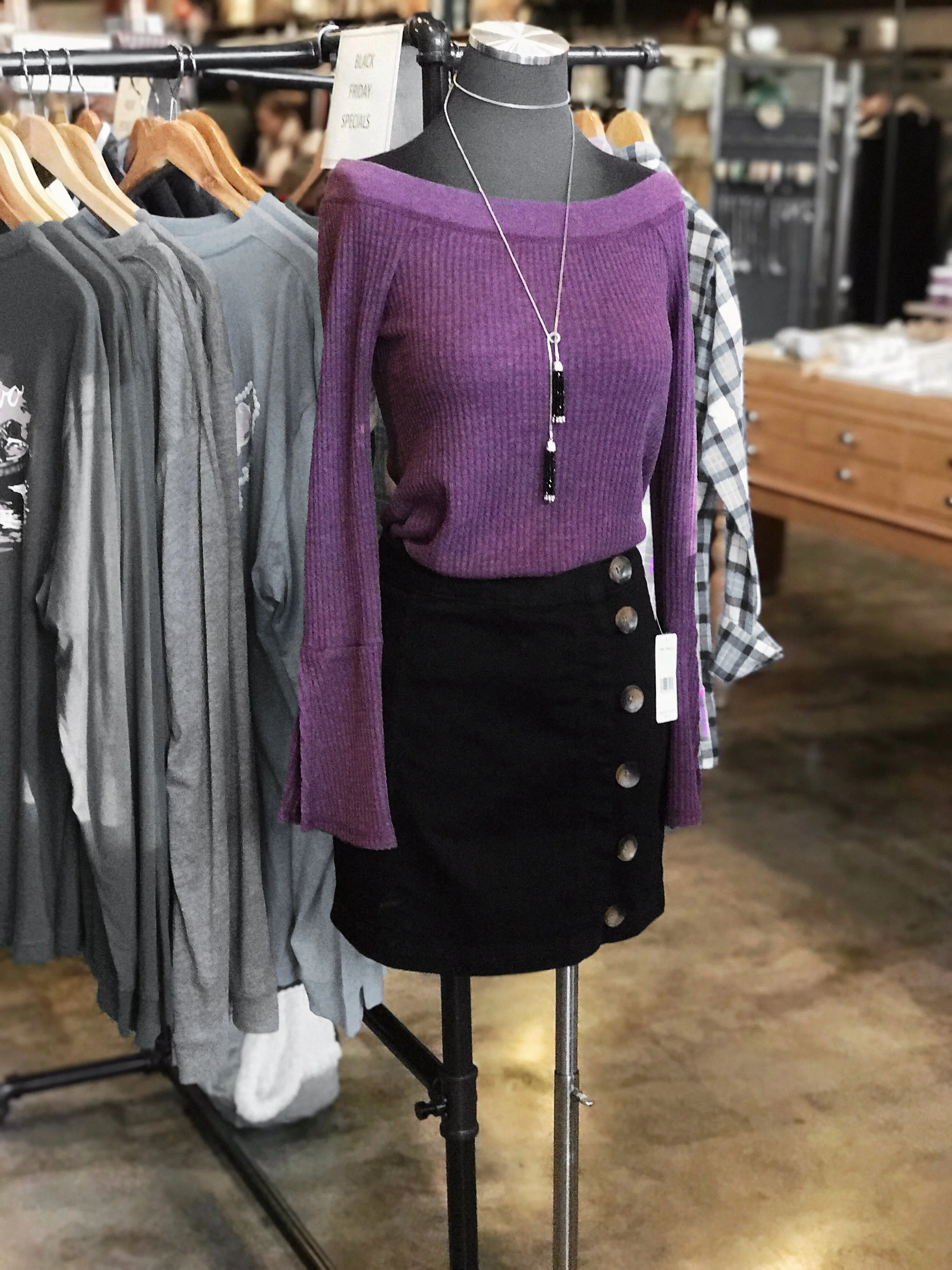 SHOPSMALL_the_district.jpeg