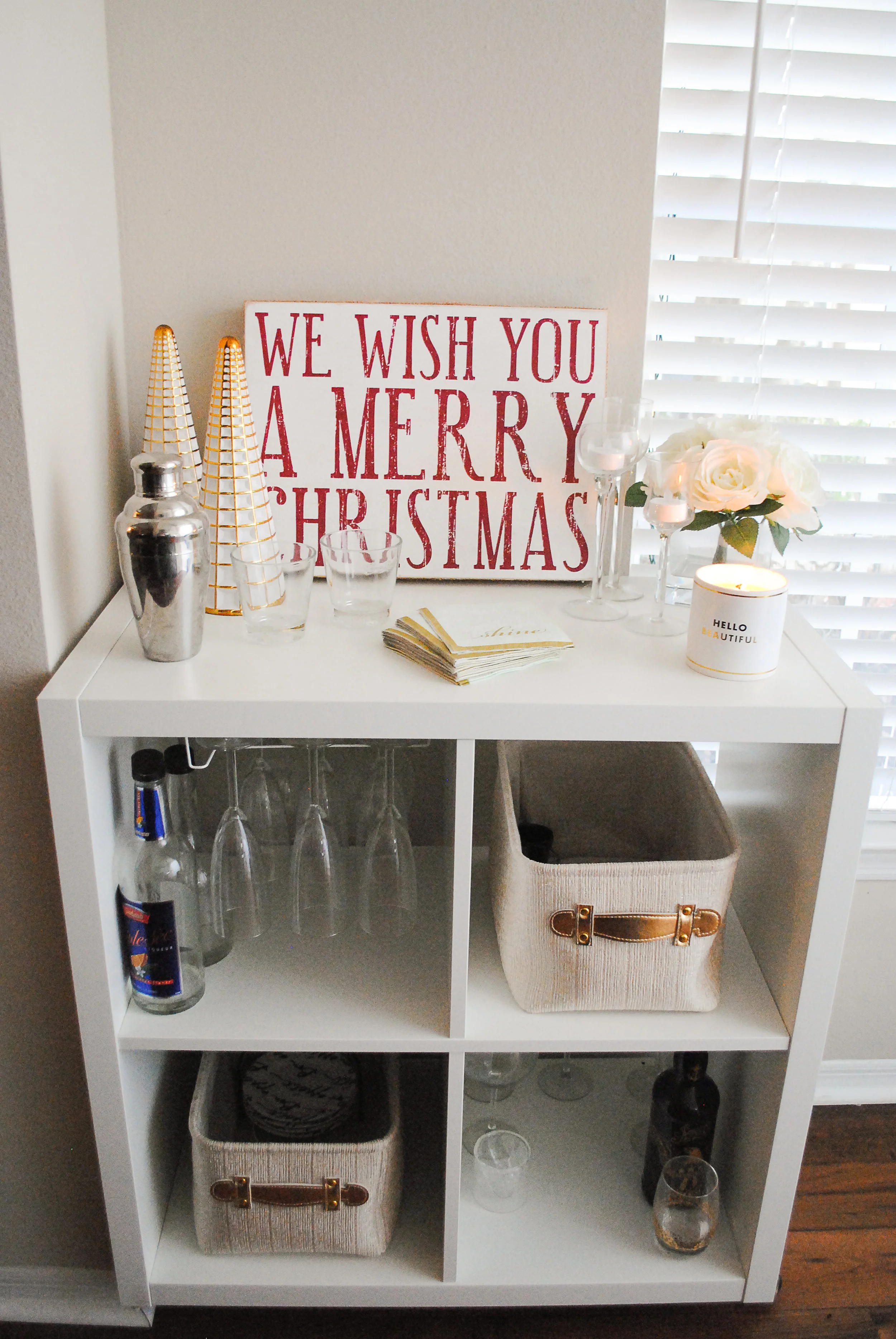 4 Easy Ways To Decorate For The Holidays!
