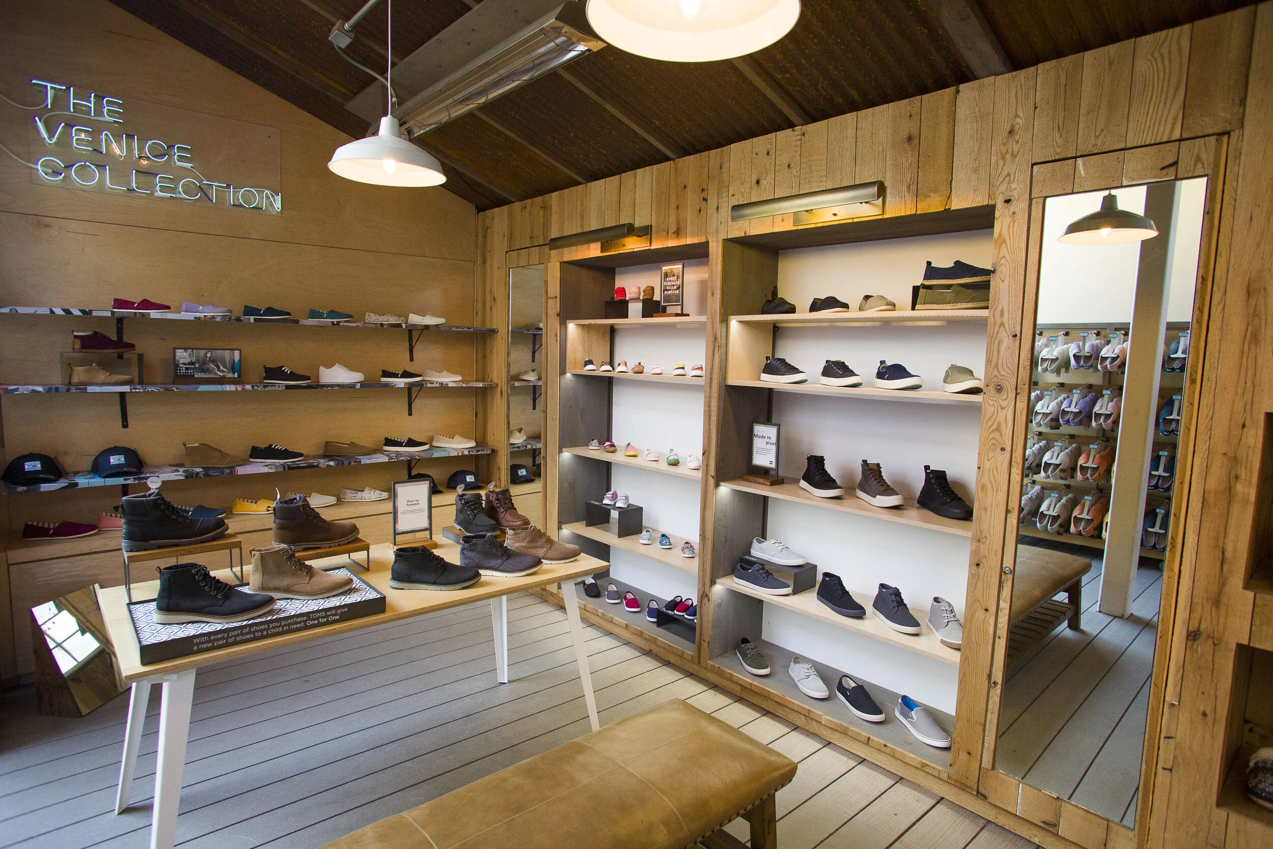 103119_TomsShoes0151.jpg