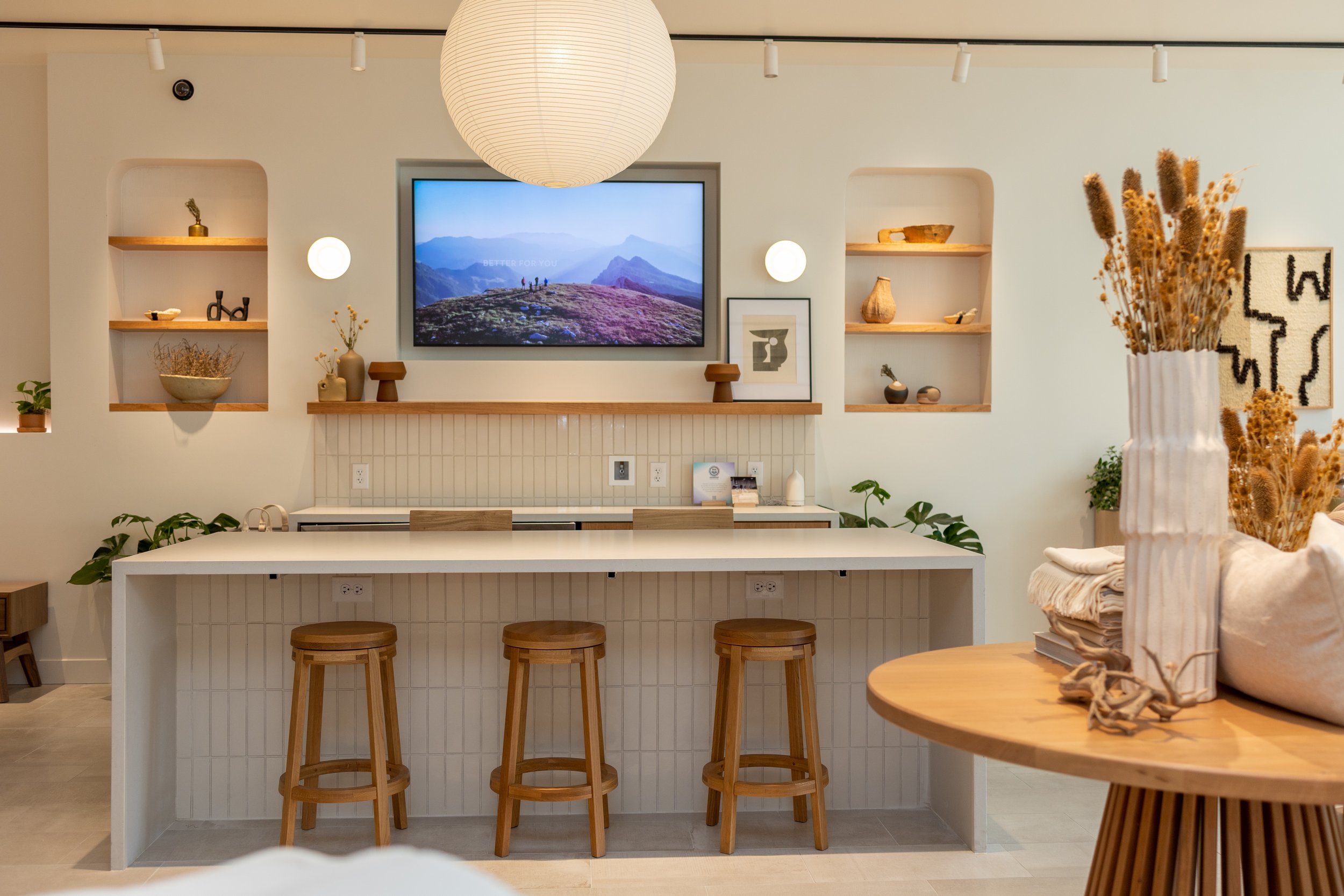 087_Avocado_Scottsdale_AZ_Opening.jpg