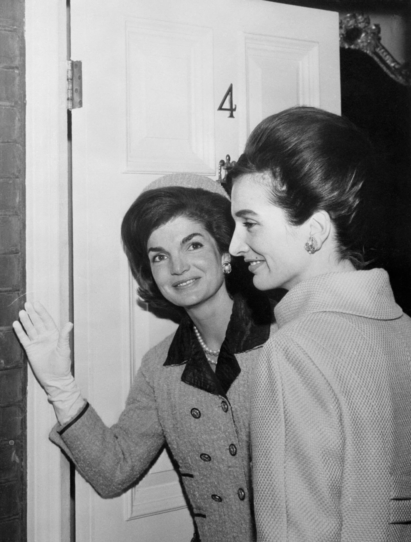 This is one of my absolute photos of Jackie Kennedy. It was taken back in March 1962, when she stopped over in London on her way back home from her diplomatic tour of India and Pakistan. Later on in this trip she would have lunch with Queen Elizabeth