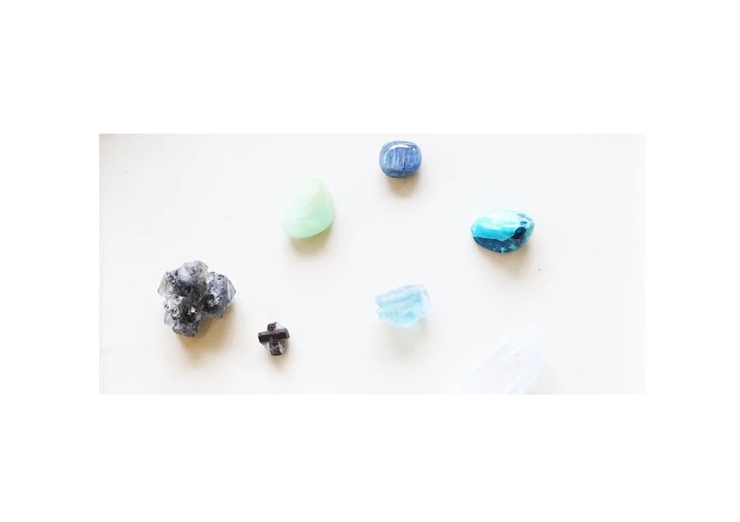 Online store のお知らせです

インスタライブを
みてくださった皆さま
ありがとうございました🥰

🌿
.

本日
7/13　21:00～
online Store OPEN します！

はやめに
ご覧いただくことができます

https://www.ich-himmel.com

カートは、21:00～OPENします

どうぞ、よろしくお願いいたします🕊️

.

今回は、
タンブルのクリスタルを中心に

カイヤナイト、チューライト、ダンビュライト
クリソコラ、スタウロライト
