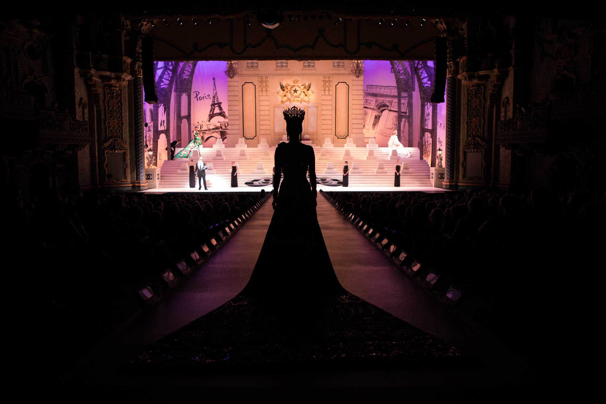 BonnieArbittier_coronation_of_the_queen_of_the_order_of_the_alamo_majestic_theatre_fiesta_royalty_fashion_gown_4-25-2018-8.jpg