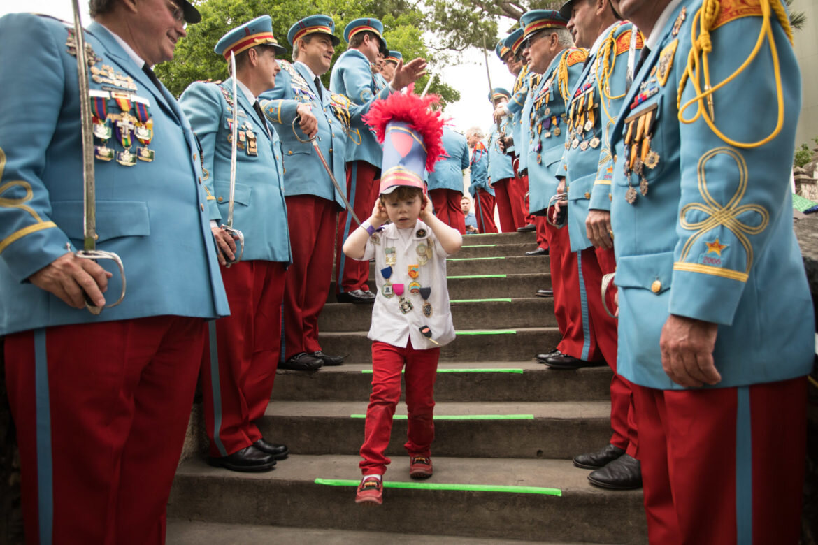 BonnieArbittier_king_cavaliers_river_parade_fiesta_confetti_celebration_arneson_river_theatre_la_villita_riverwalk_4-22-2019-2.jpg