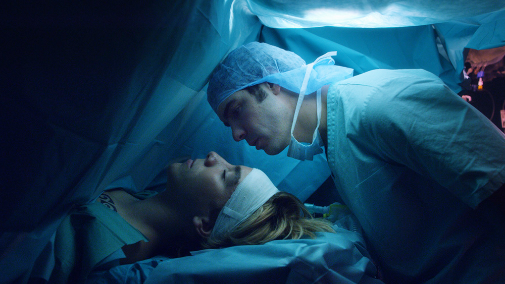 Tahar Rahim and Gabin Verdet in Heal The Living