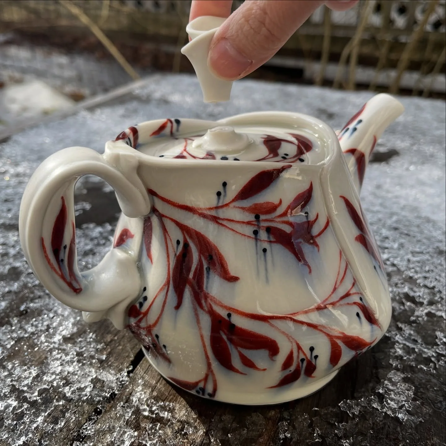 The lid was fully fused but you can&rsquo;t say I didn&rsquo;t try! I even tried to bonk it after contracting the lid using ice while the teapot body was still hot. It didn&rsquo;t budge whatsoever. I&rsquo;ll epoxy it back together and set it on a n