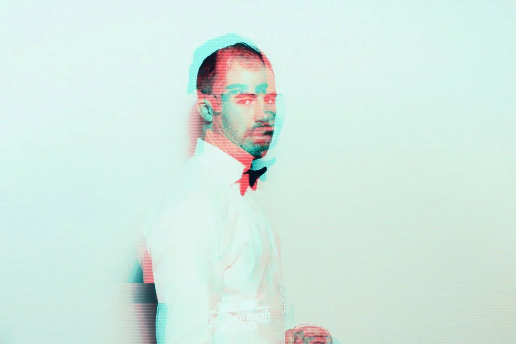 <p><strong>Glitch Pack</strong>a glitch droplet and gif overlays<a href=https://wilkesbooth.co/glitch-filter>Learn More →</a></p>