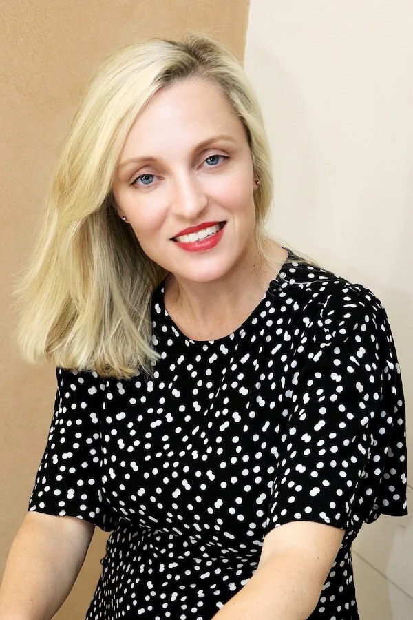 Libby Hakim headshot.jpg