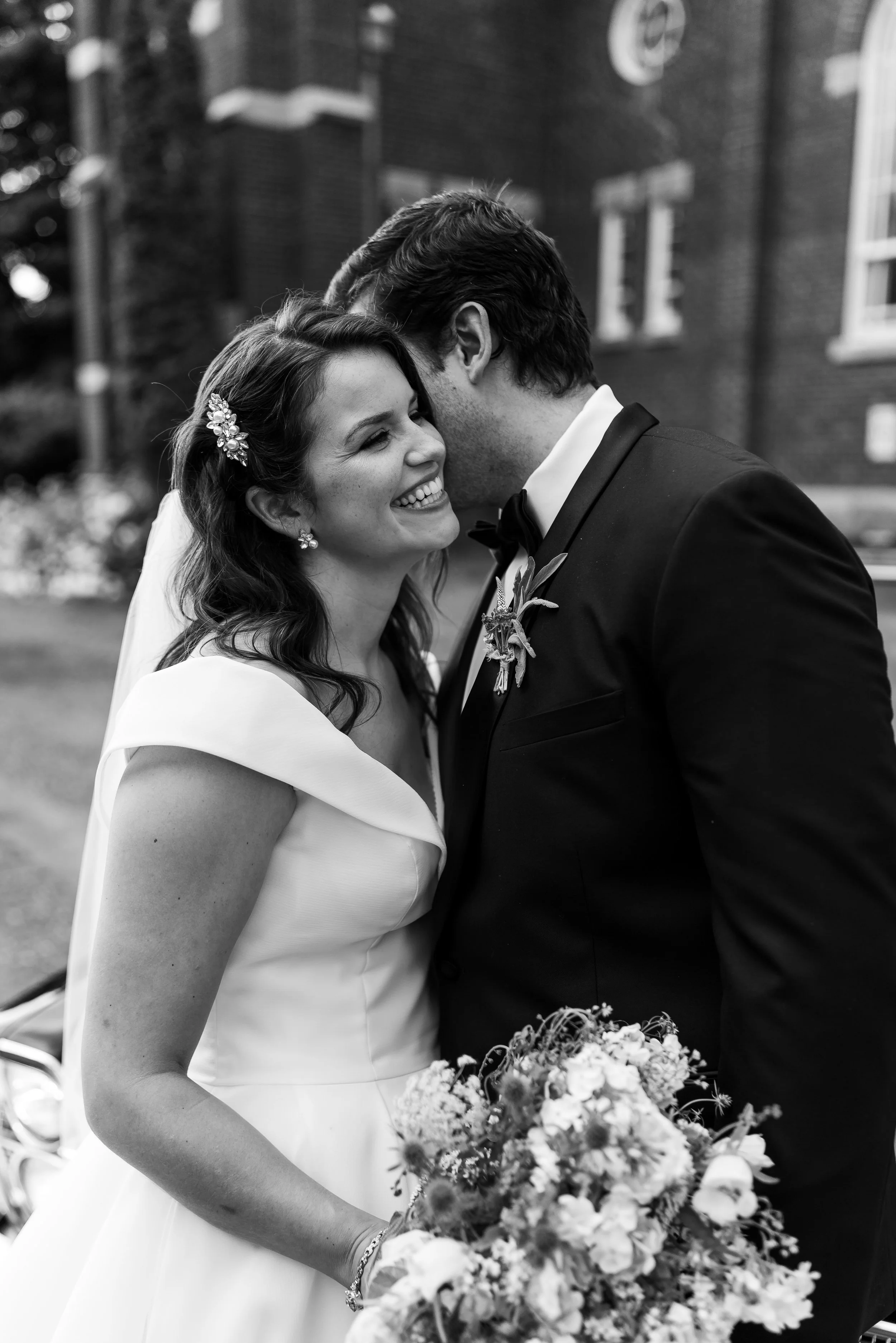 couple-portrait-eastern-townships-wedding-charles-annie-photographie.jpg