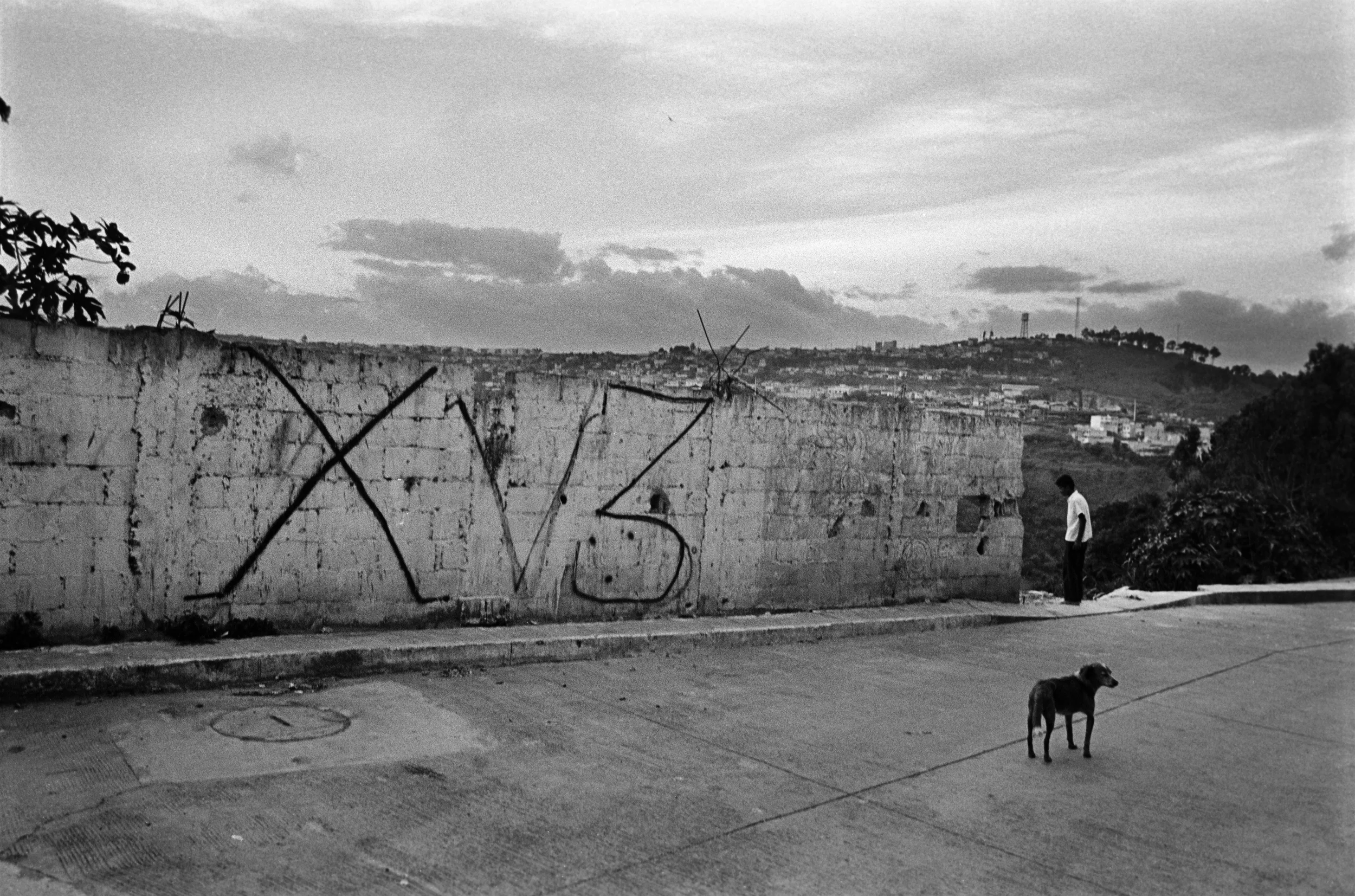  Evening in the shantytown, El Mezquital, controlled by maras. 