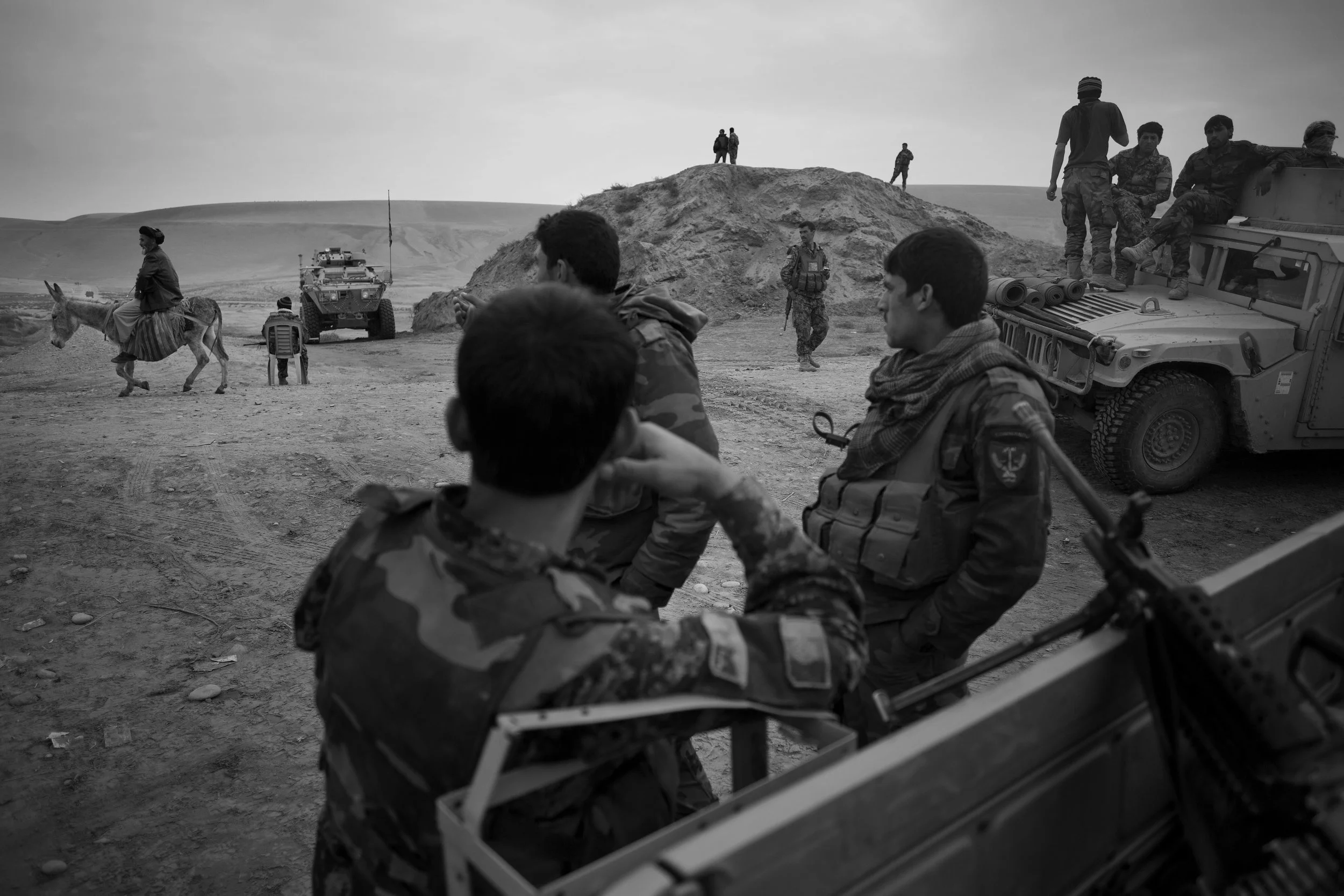  Life passing along with the fighting. 