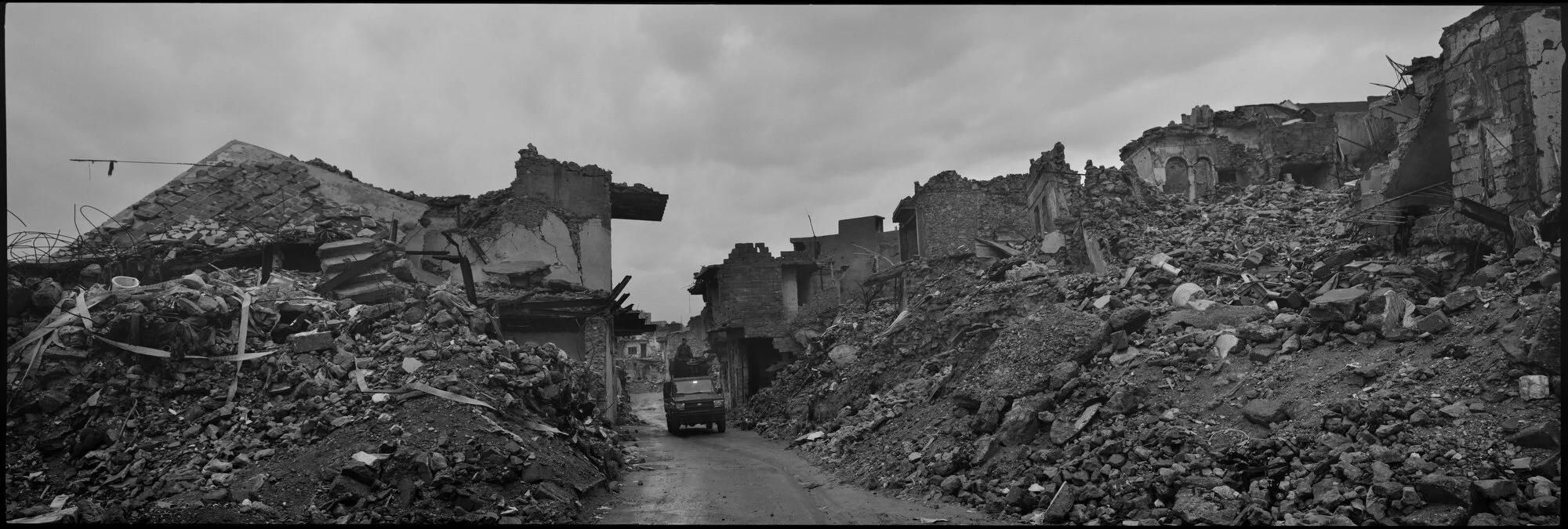  Militia Patrol, Old City, Mosul. 