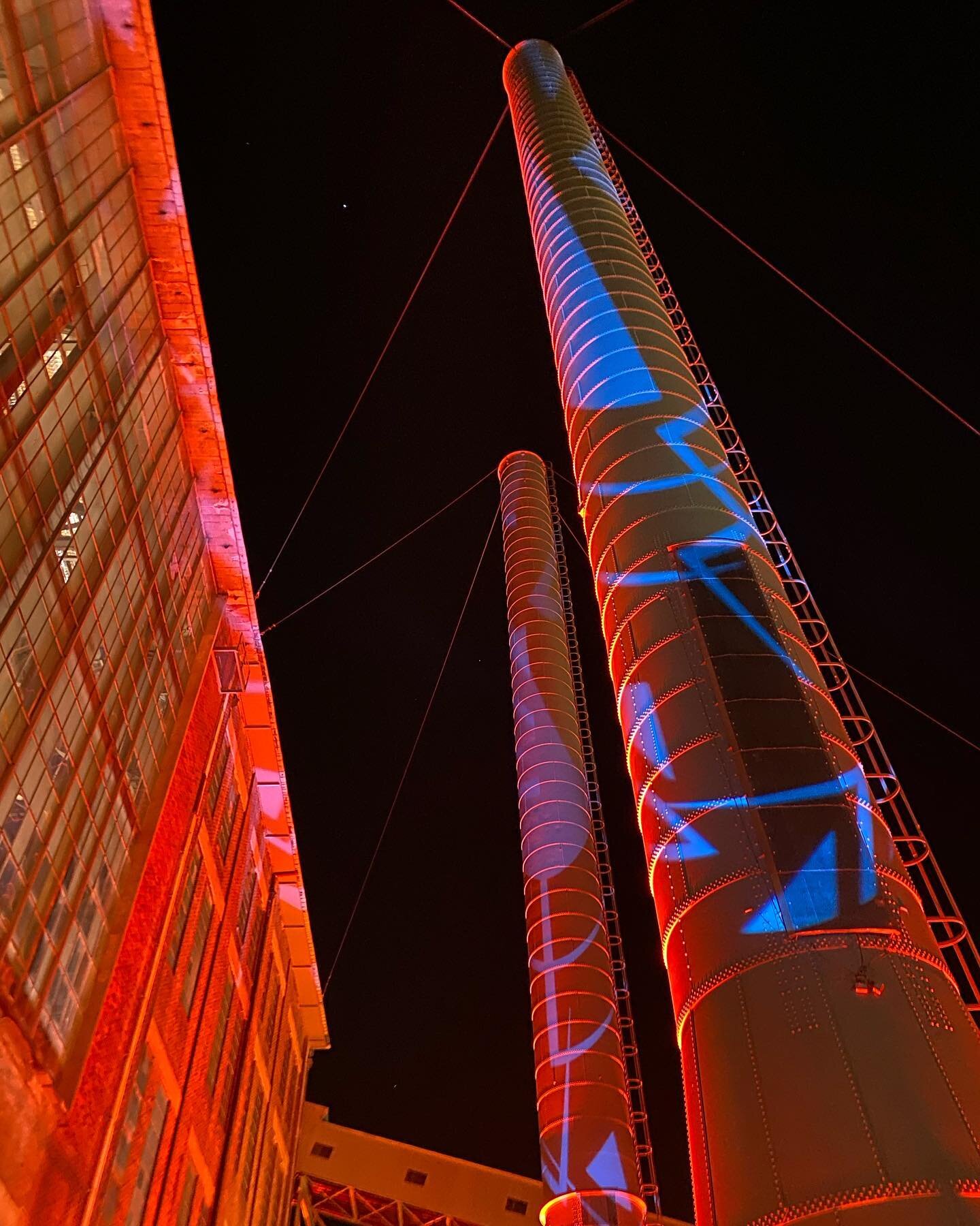 The perfect back drop for the opening of the 24th Biennale Sydney &ldquo;Ten Thousand Suns&rdquo; at the heritage listed White Bay Power Station becoming a new arts and cultural community hub. What a night!! 

#whitebaypowerstation #sydneyartscene #b