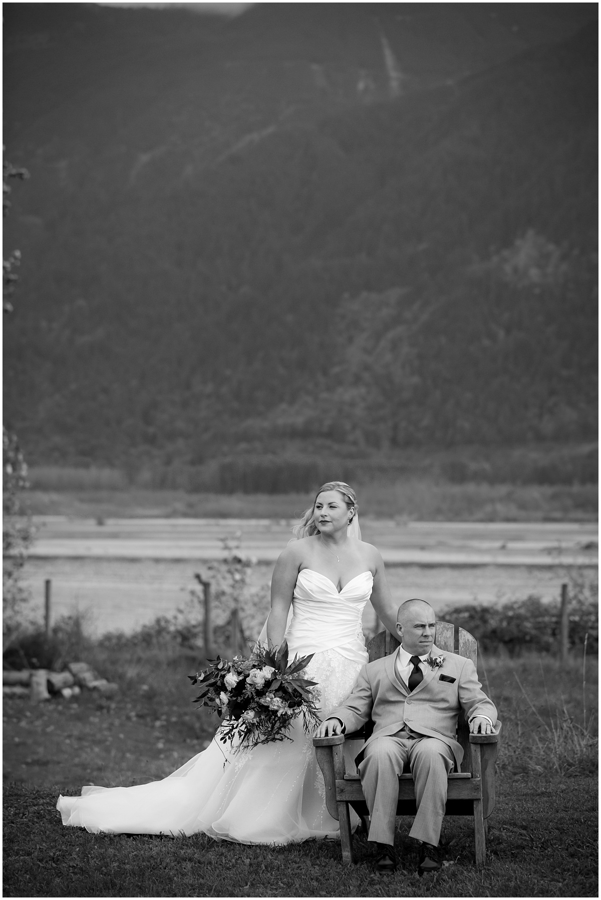 Amazing Day Photography - Fraser River Lodge Wedding - Fall Wedding - Fraser Valley Wedding Photographer - Langley Wedding Photographer (33).jpg