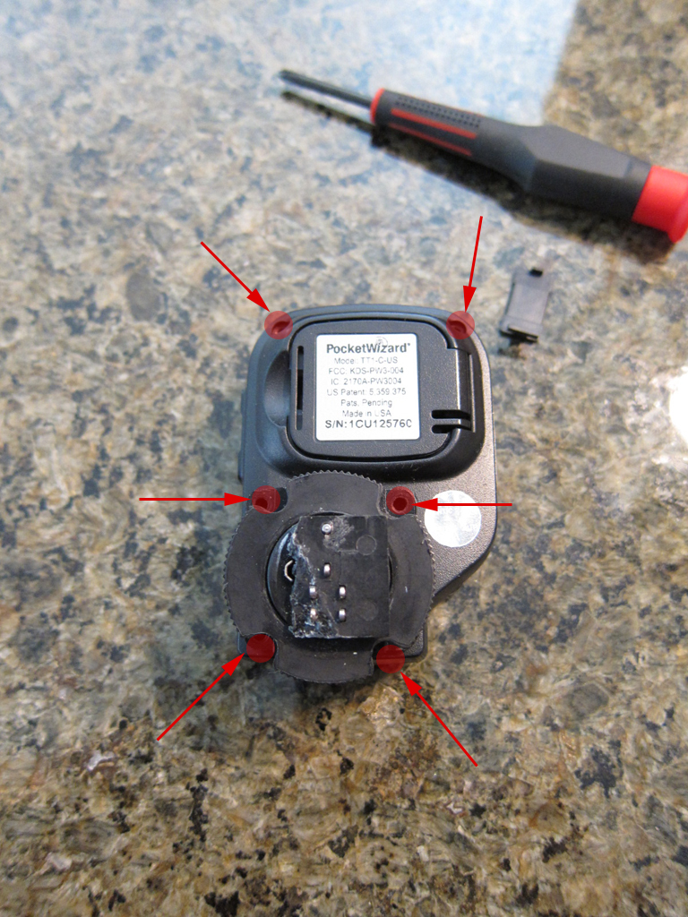 Broken PocketWizard Mini TT1 Hotshoe