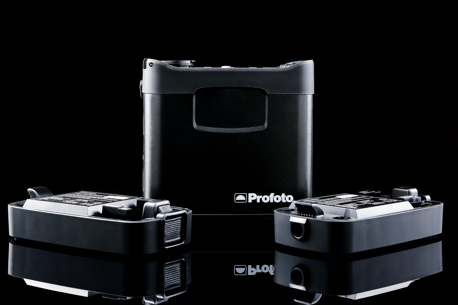Profoto B2 Pack & 2 Batteries