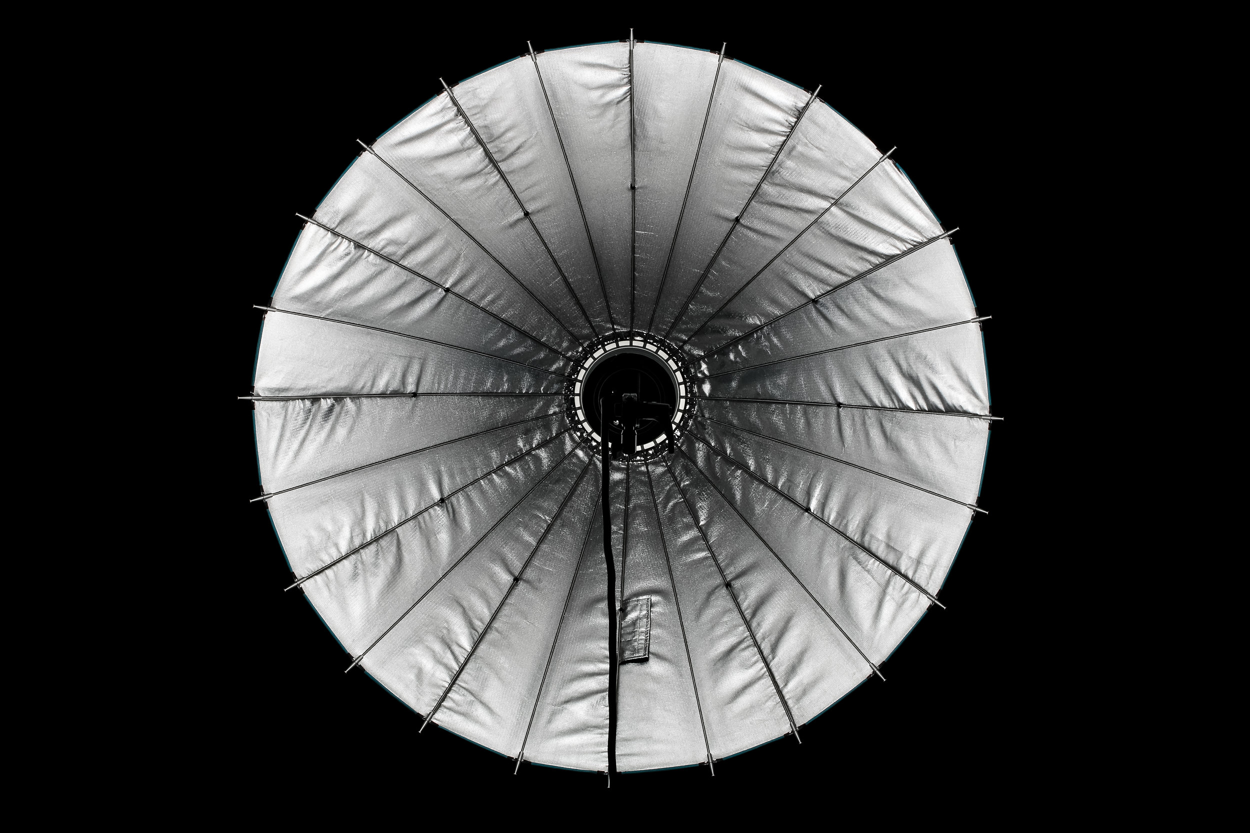 Broncolor Para 133 - Defocused