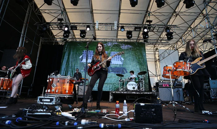 laneway-HAIM.jpg