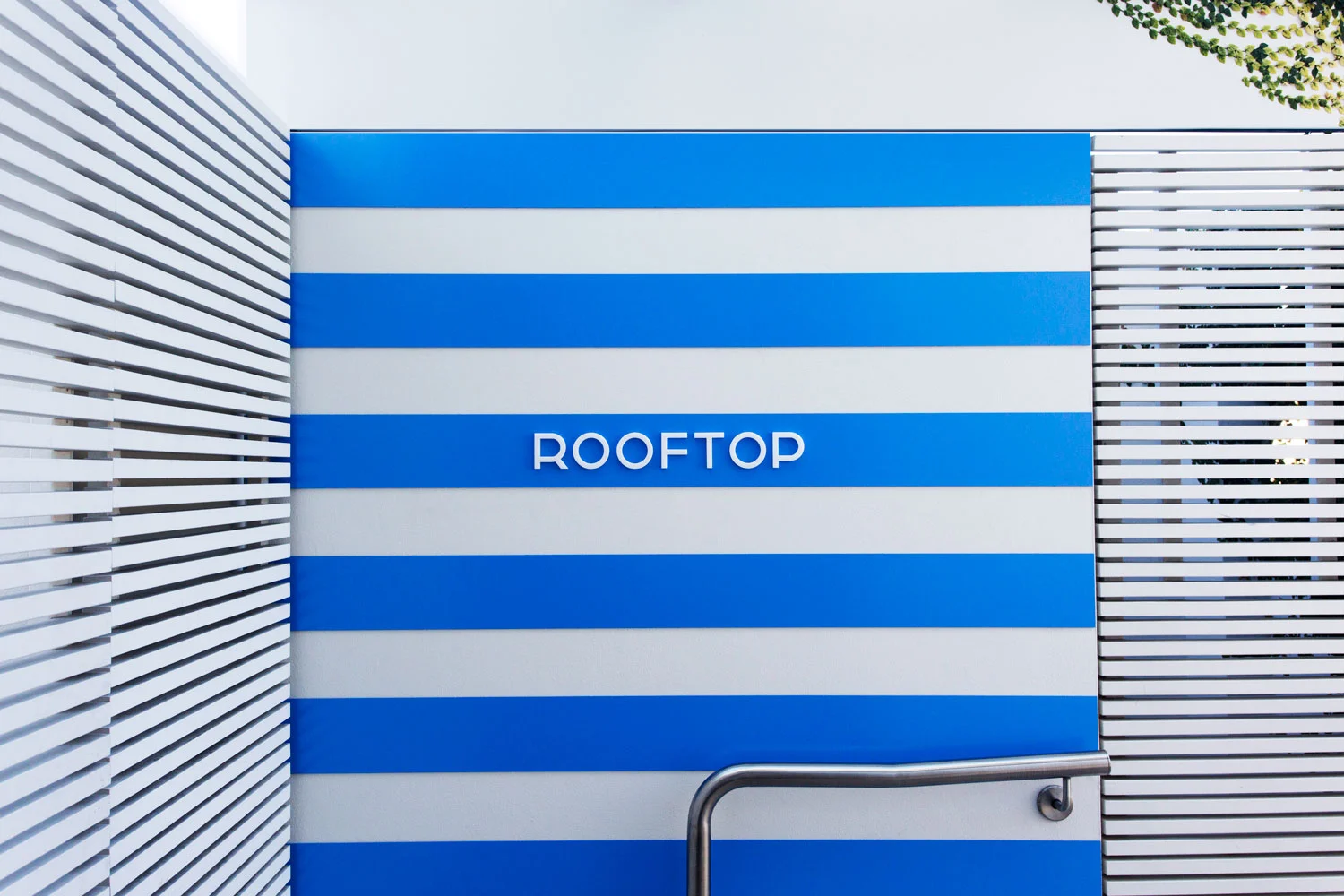 ReAgency_Intercon_Rooftop_Signage_RGBLR_01.jpg