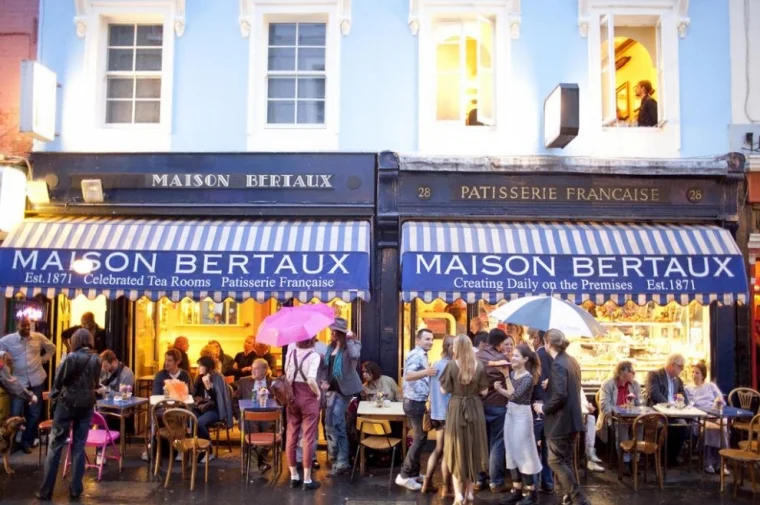 The Hooligan Art Dealer