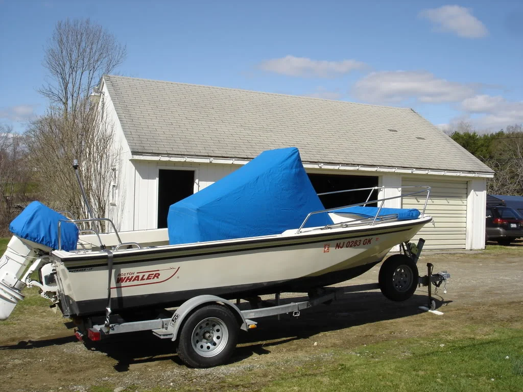 1993BostonWhaler17Outrage013.jpg