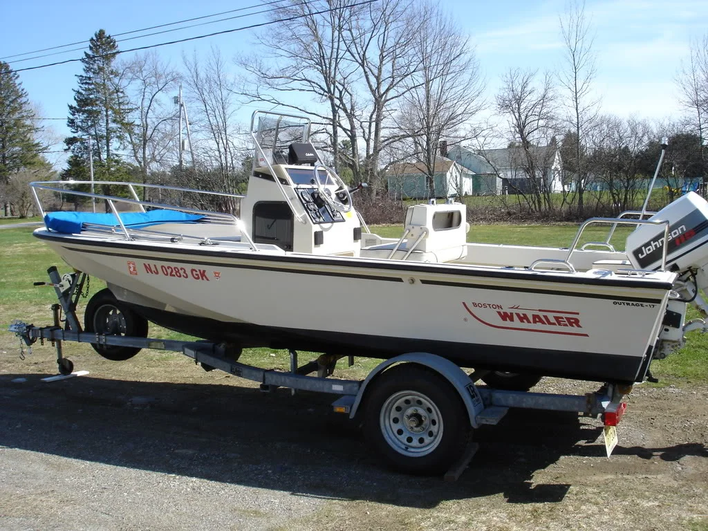 1993BostonWhaler17Outrage046.jpg