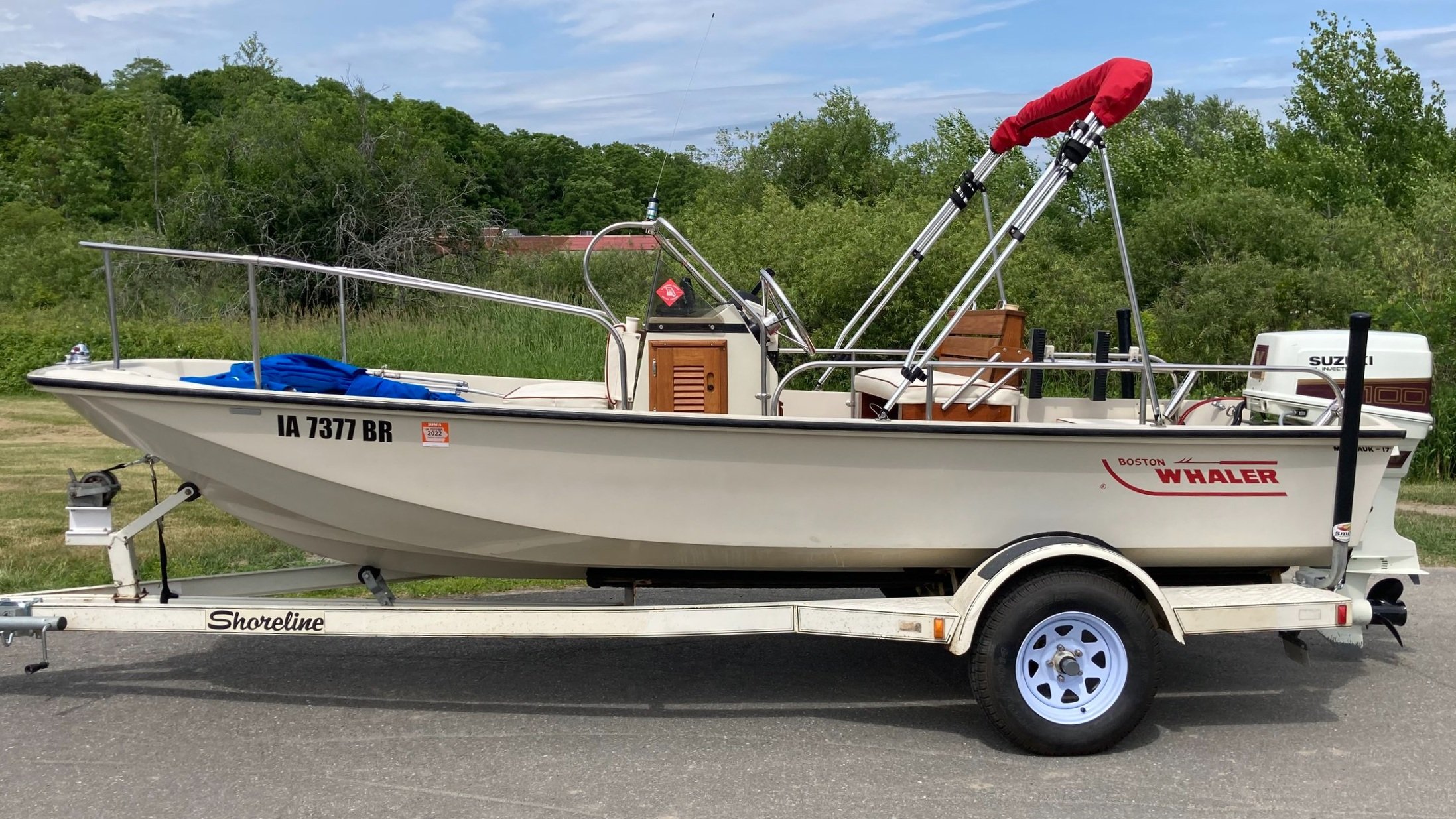 Whaler Central - Boston Whaler Boat Information and Photos - Discussion  Forum: 1978 Montauk Pedestal Seat