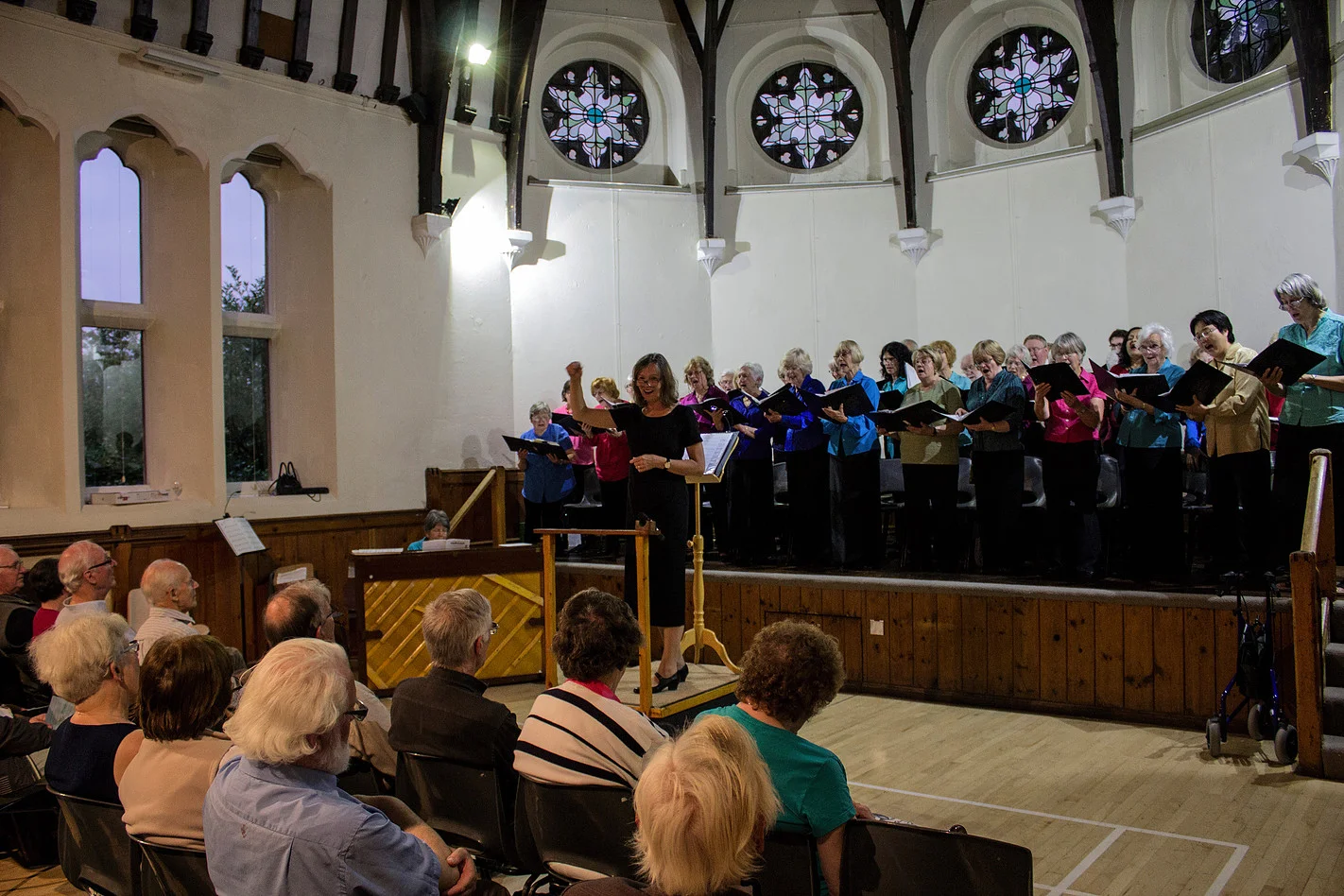 Westbury Singers plus guest soloist Harriet Riley