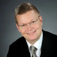 Hankejohtaminen Toimitusjohtaja, Gravicon Pauli Jantunen etunimi.sukunimi@gravicon.fi +358 50 383 3789