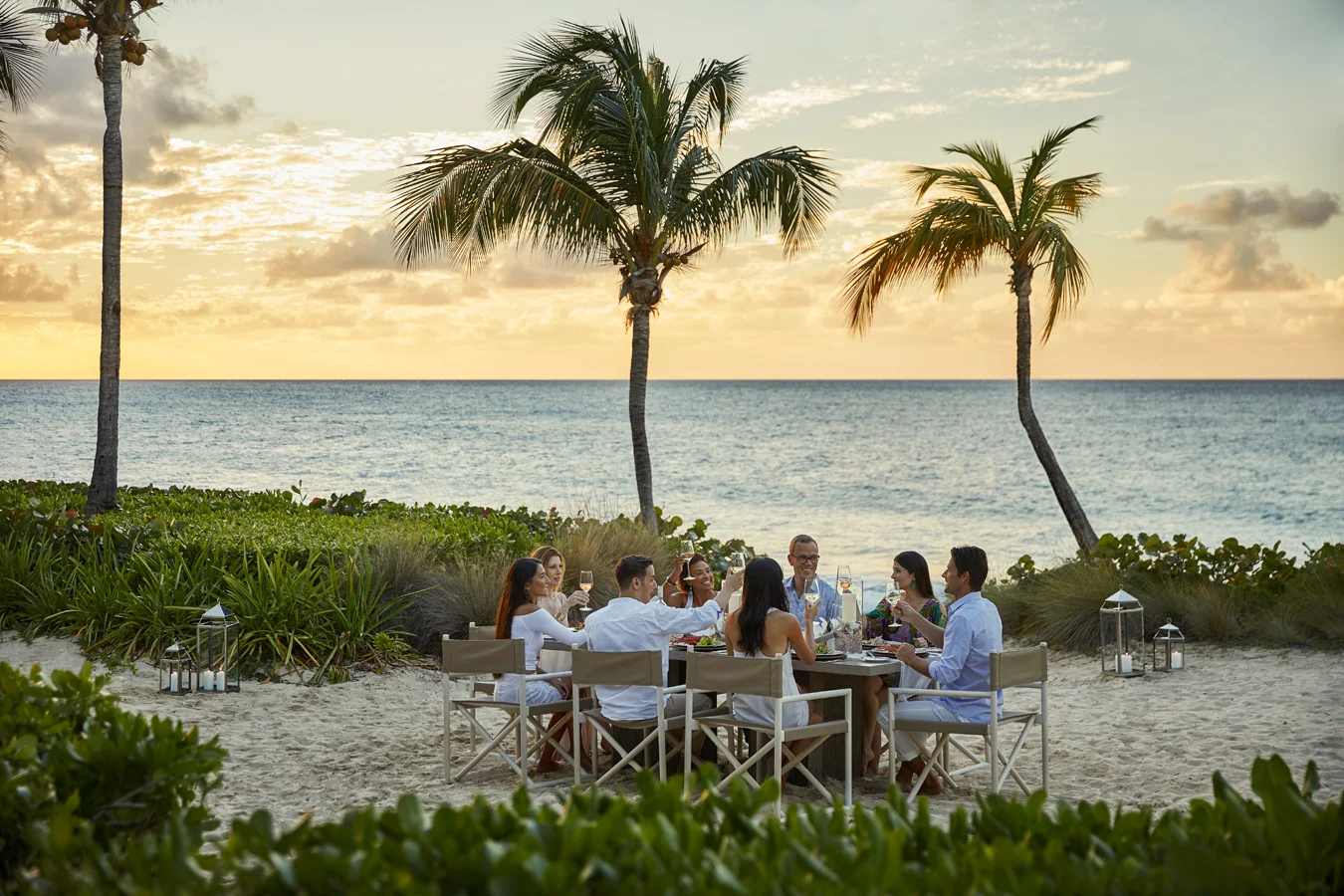 FSAIL-GROUP-BEACH-DINNER-1714.jpg