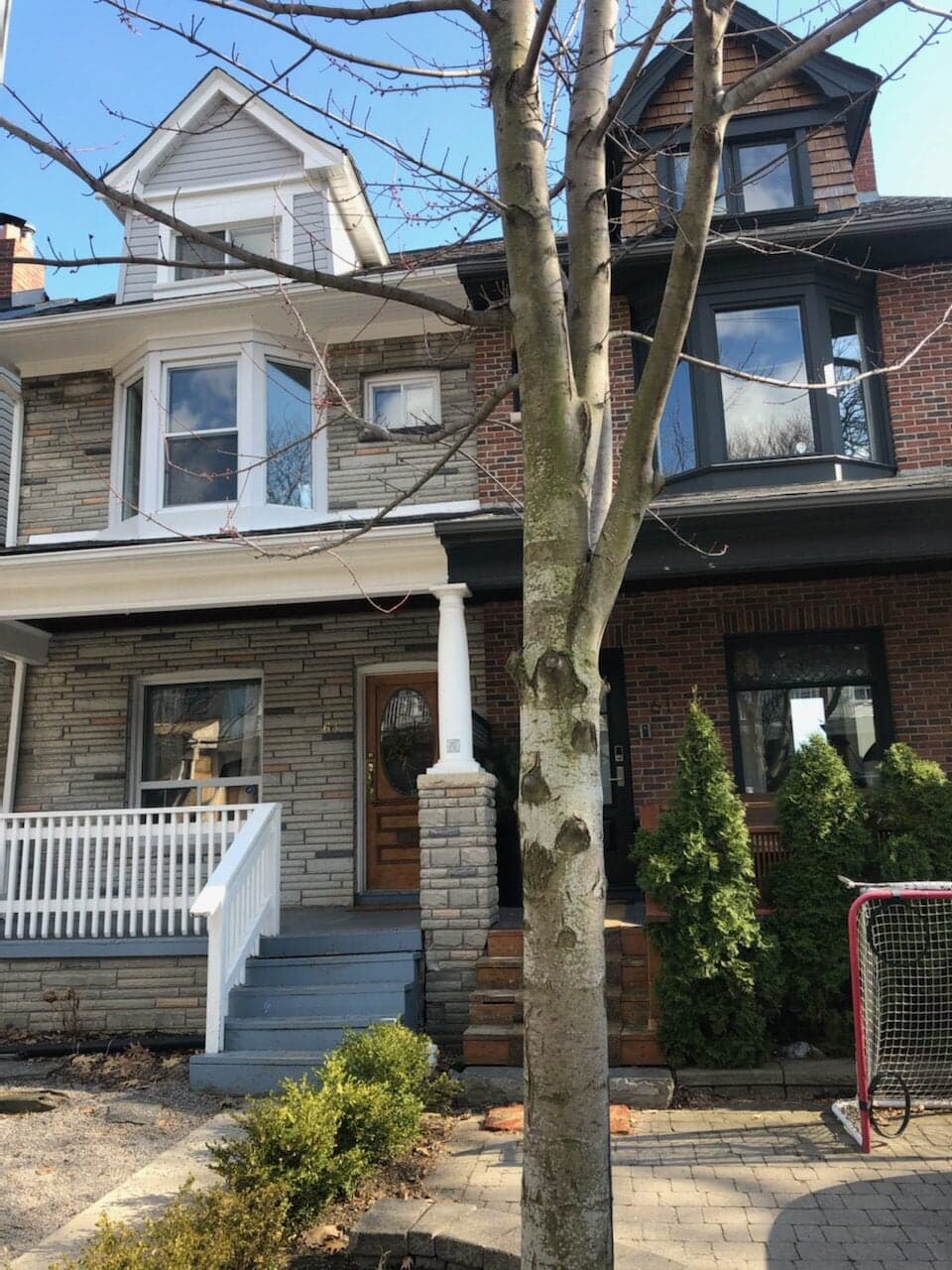 LEASED! 63 Dingwall Ave