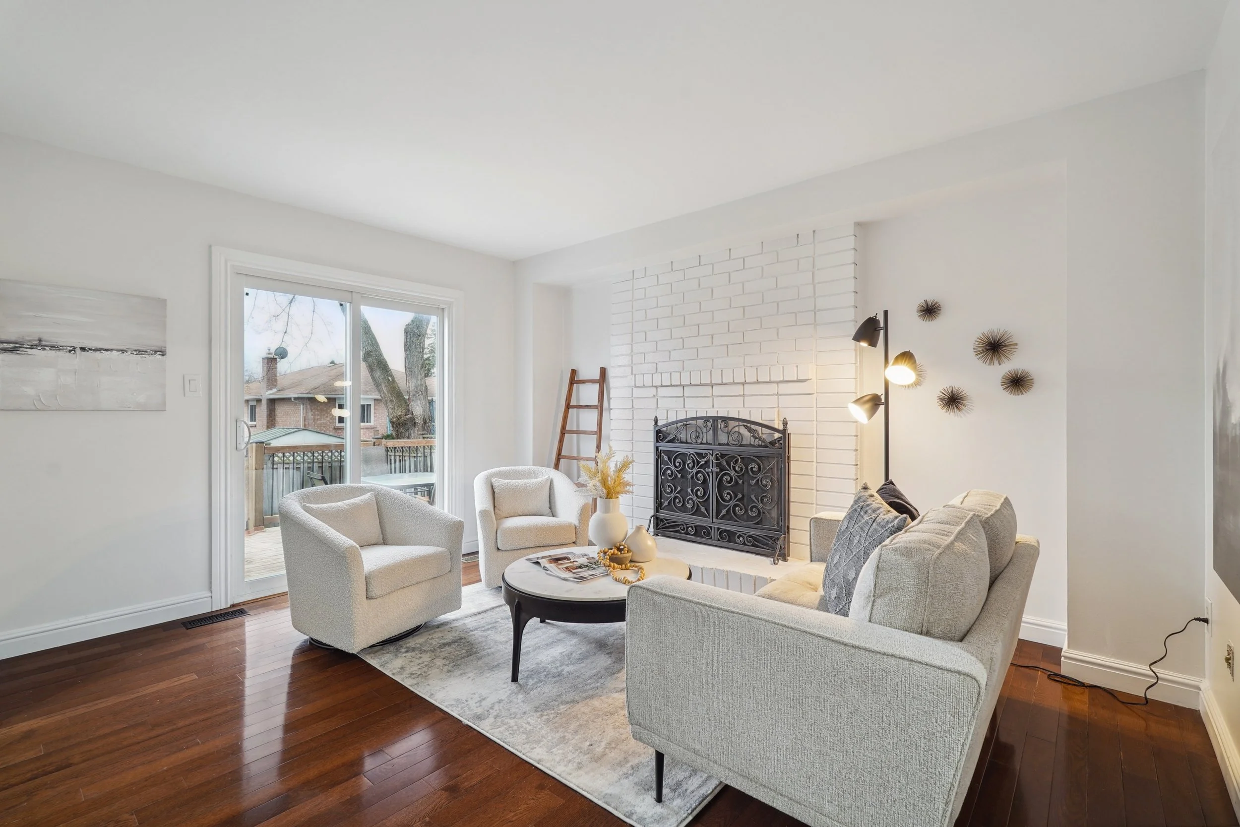 Just Listed: 224 Billings Crescent, Newmarket