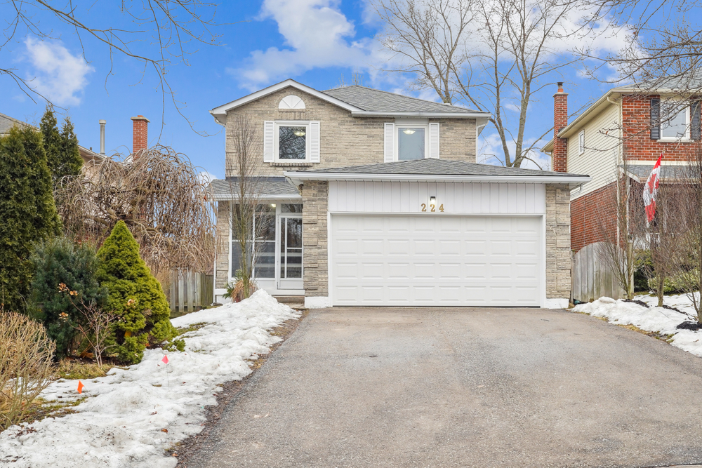 Sold! 224 Billings Crescent