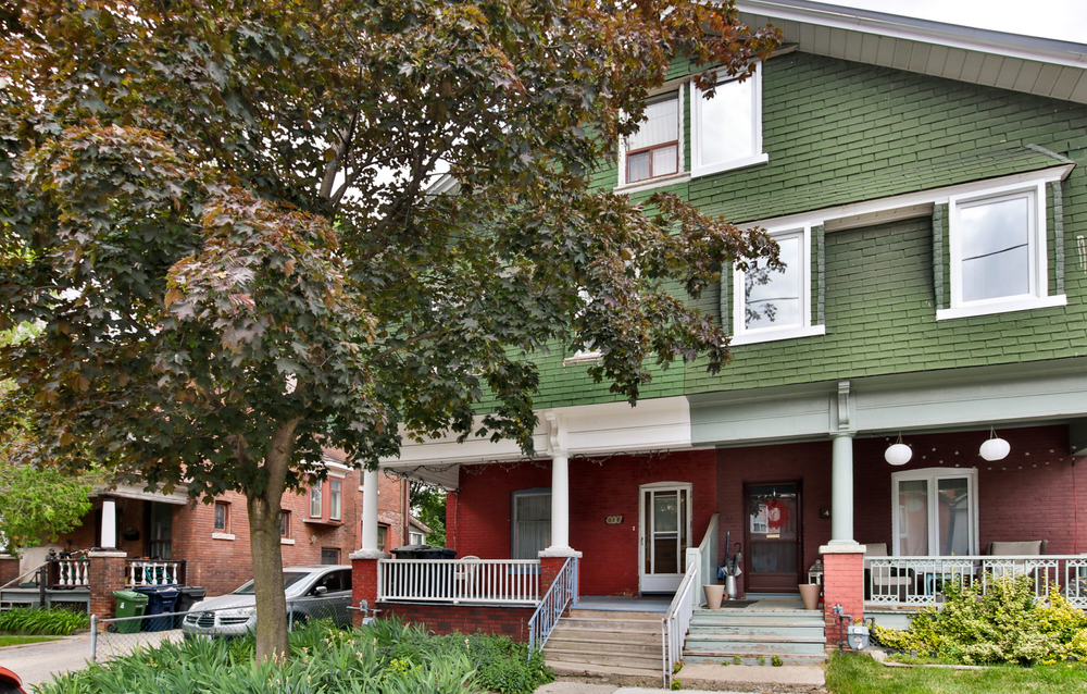 Sold! 417 Quebec Ave