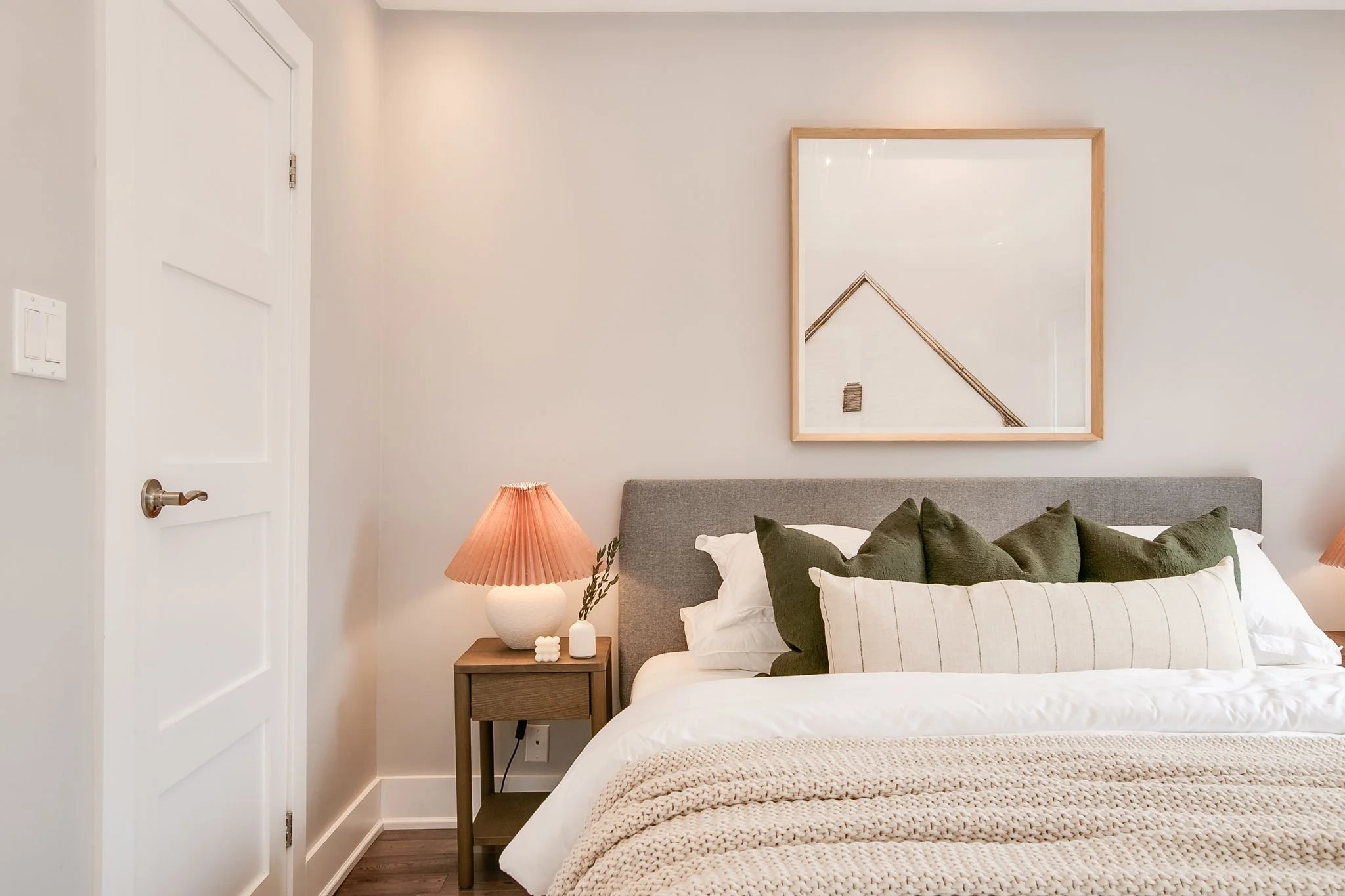 29-web-or-mls-26_003_Primary Bedroom.jpg