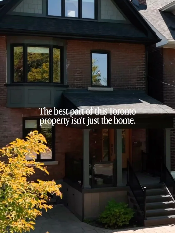 JUST LISTED💙

19 Lark Street, Toronto

Completely renovated and thoughtfully redesigned for modern family living, this detached home (and neighbourhood) offers the kind of functionality families are searching for right now.

✔️ 4 bedrooms ✔️ 4.5 bat