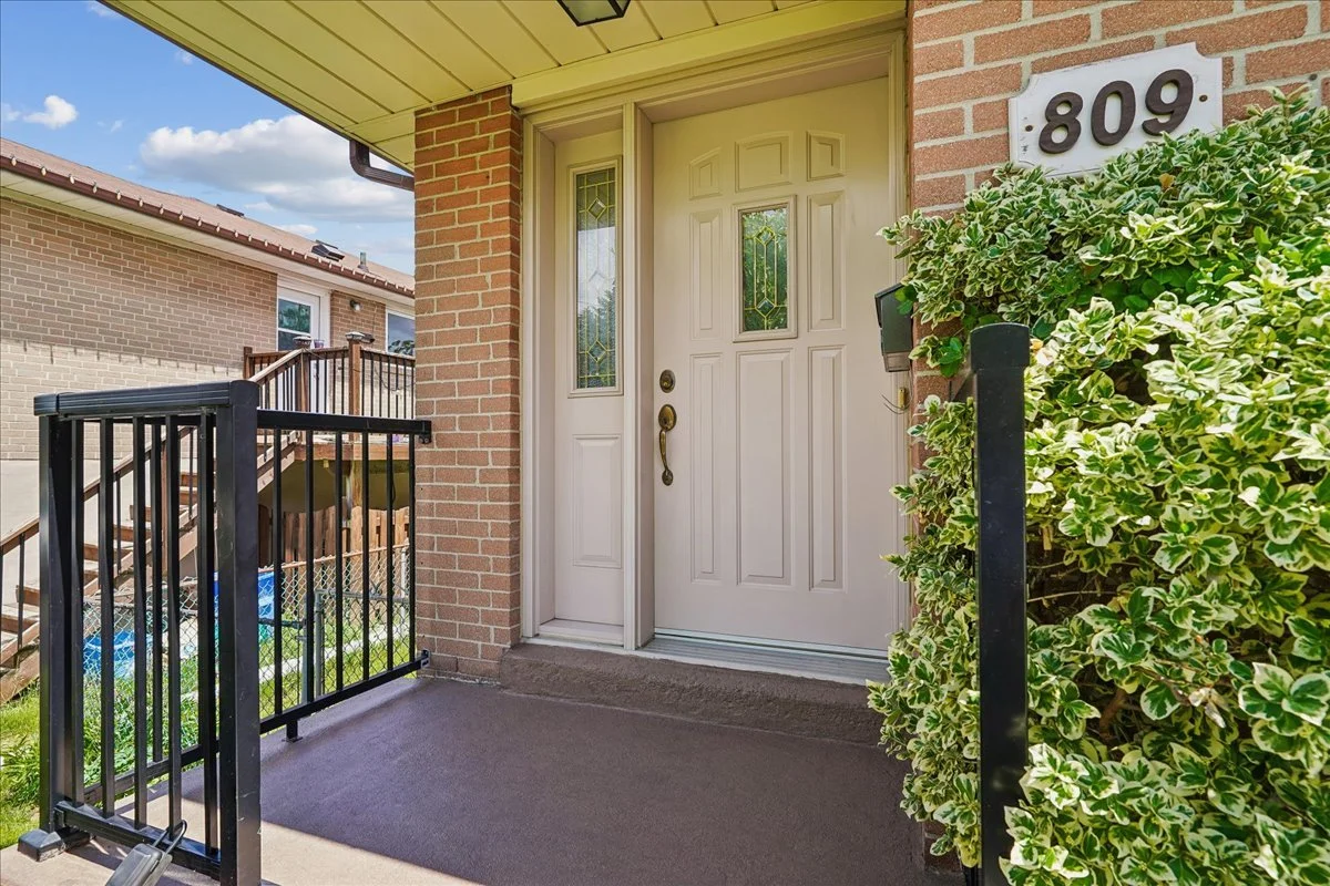 03-OTBX_809Hillcrest-007.jpg