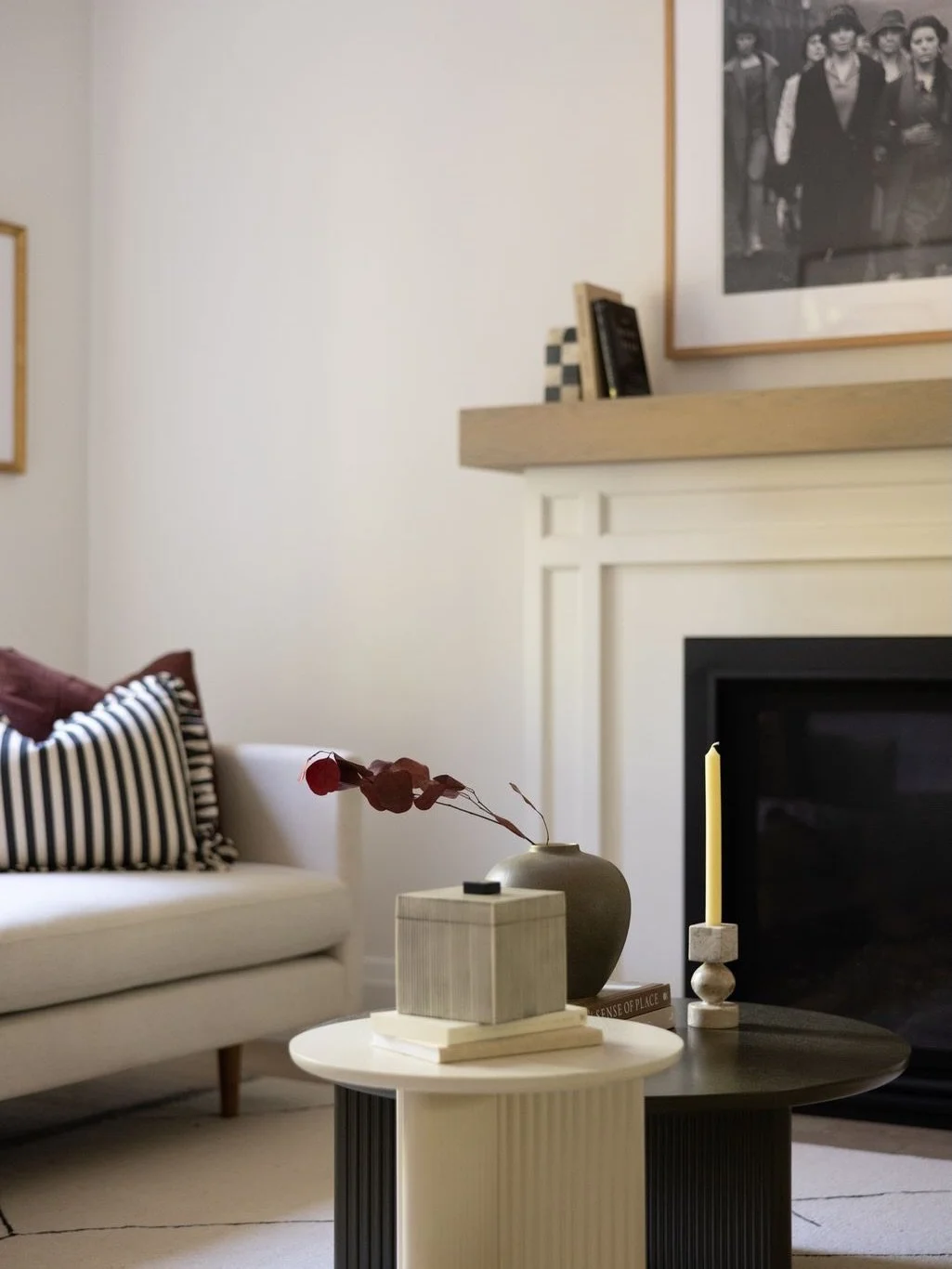 The details deserve their own moment.✨

Swipe through a few of our favourite corners of 19 Lark Street.

#thebeachestoronto #torontohomes #familyhomes