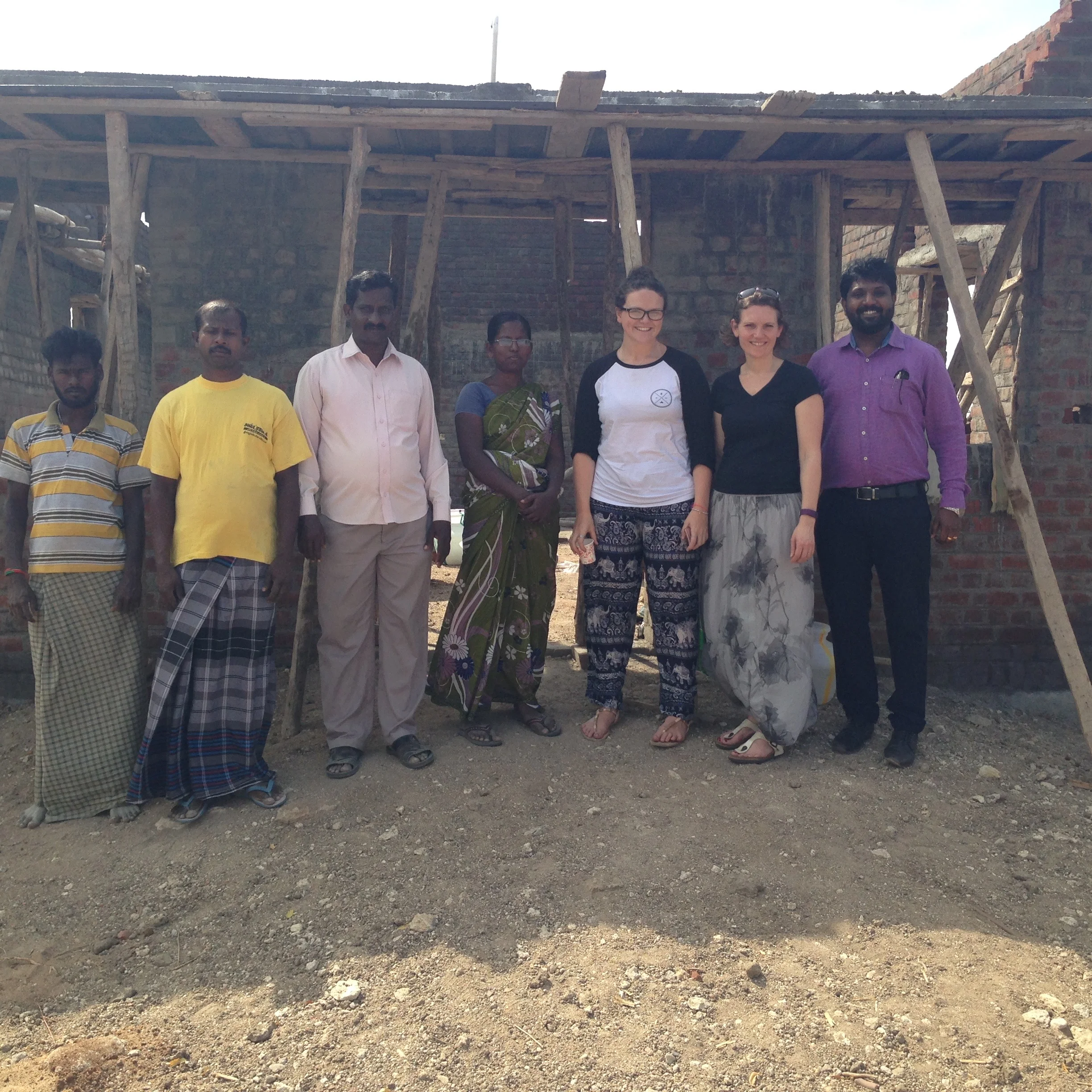 2 builders at Pasto Thomas' church, Pastor Thomas, Pastor Thomas' wife - Jodi, Alice, Sherry and Gold
