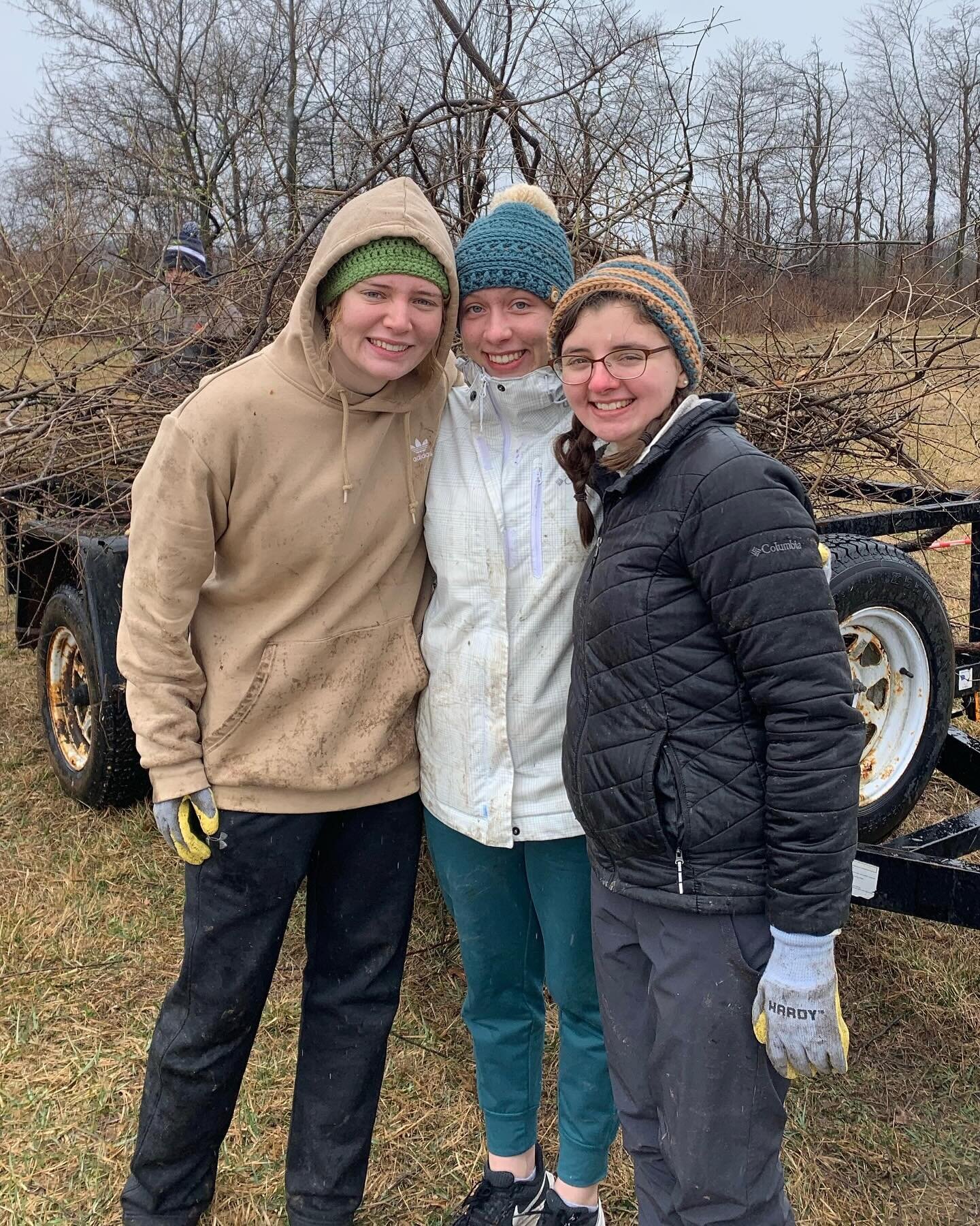 Would you like to join us for our Spring Break Service Project?? Swipe for more pics from last year&rsquo;s day of service! This year we&rsquo;ll be serving at the Easton Area Community Center on March 8th. All Lafayette and Muhlenberg students are i