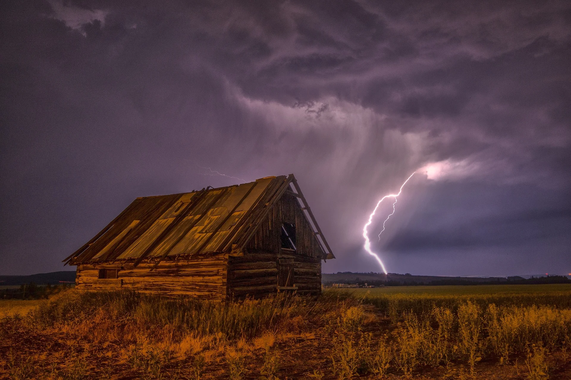 Nashville insurance insight: storm damage and your homeowners policy