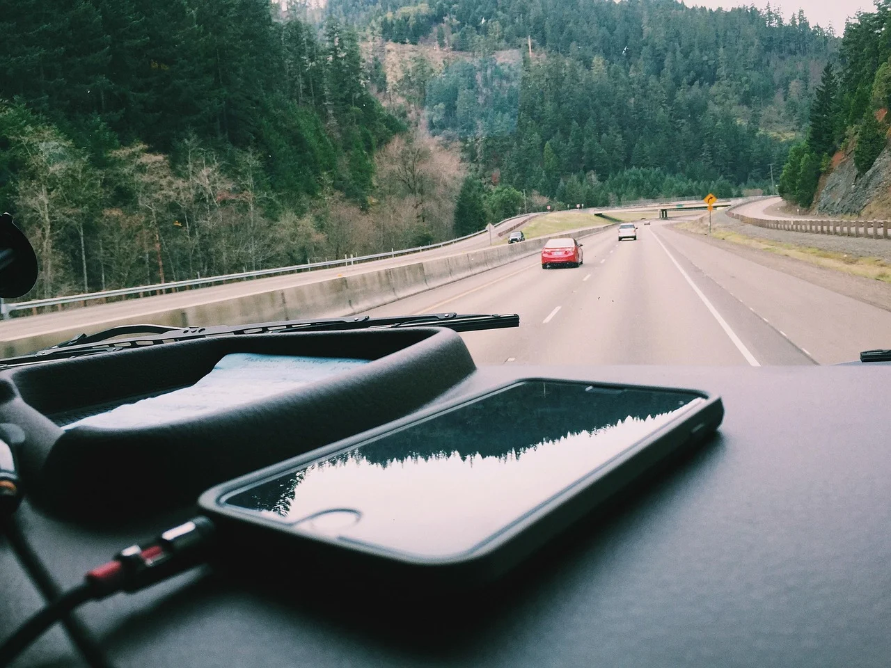 phone car.jpg