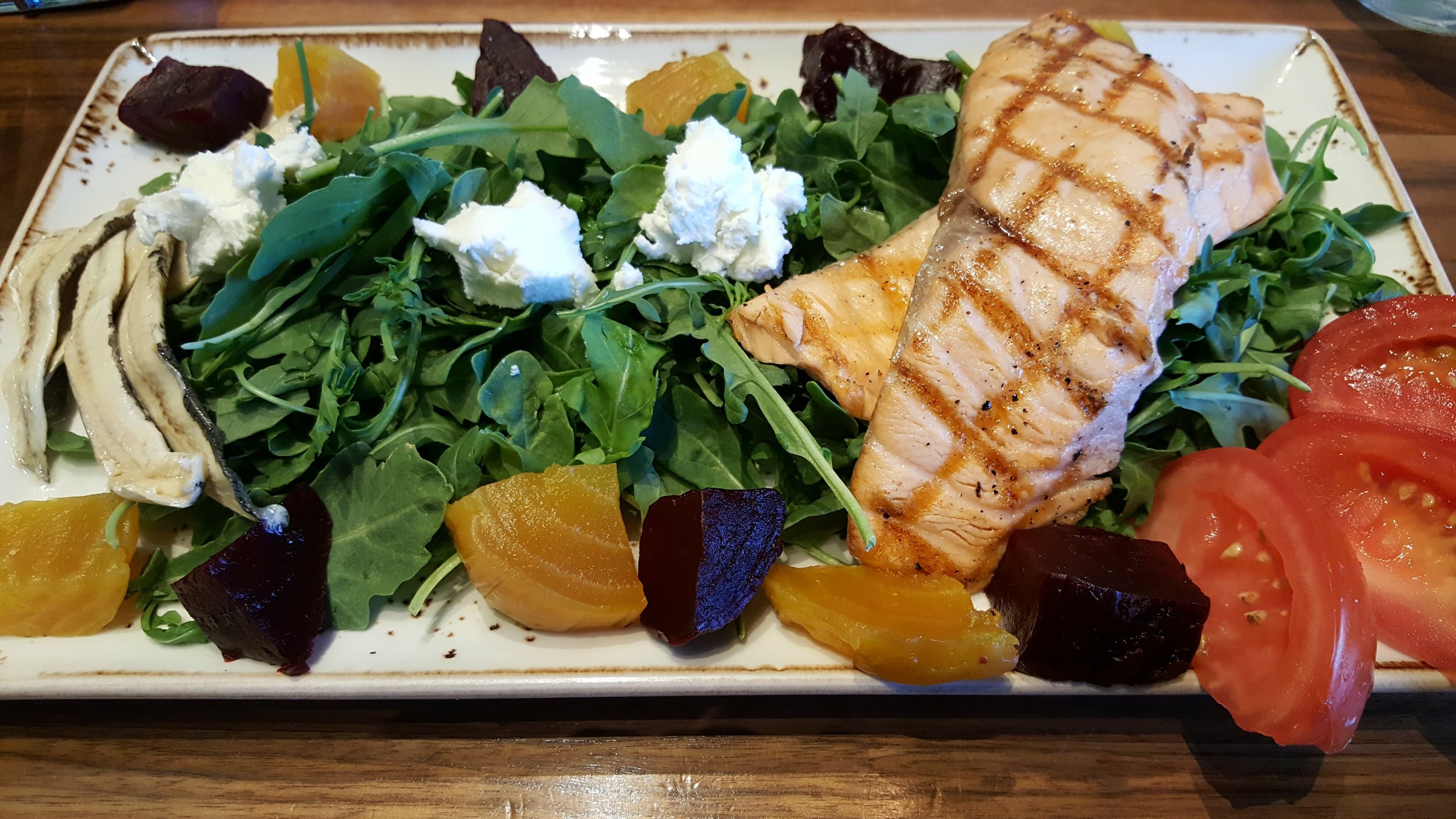 Carson's American Kitchen serves up healthy salads